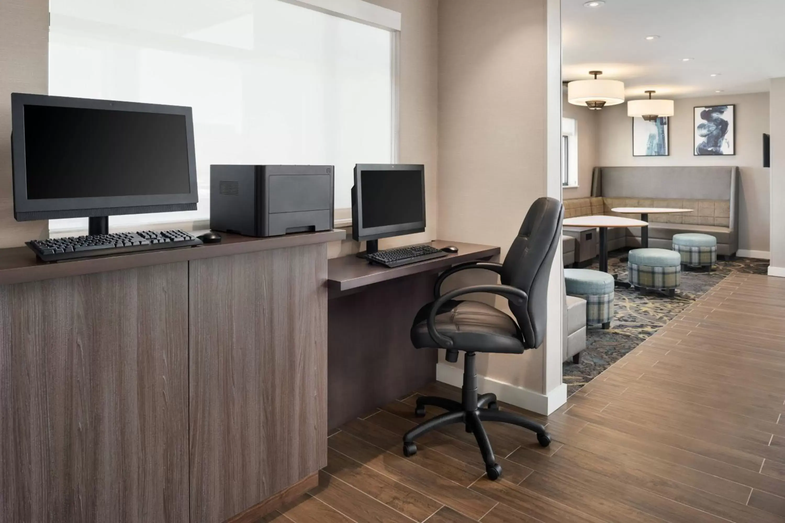 Business facilities, TV/Entertainment Center in Residence Inn by Marriott Minneapolis St. Paul/Eagan