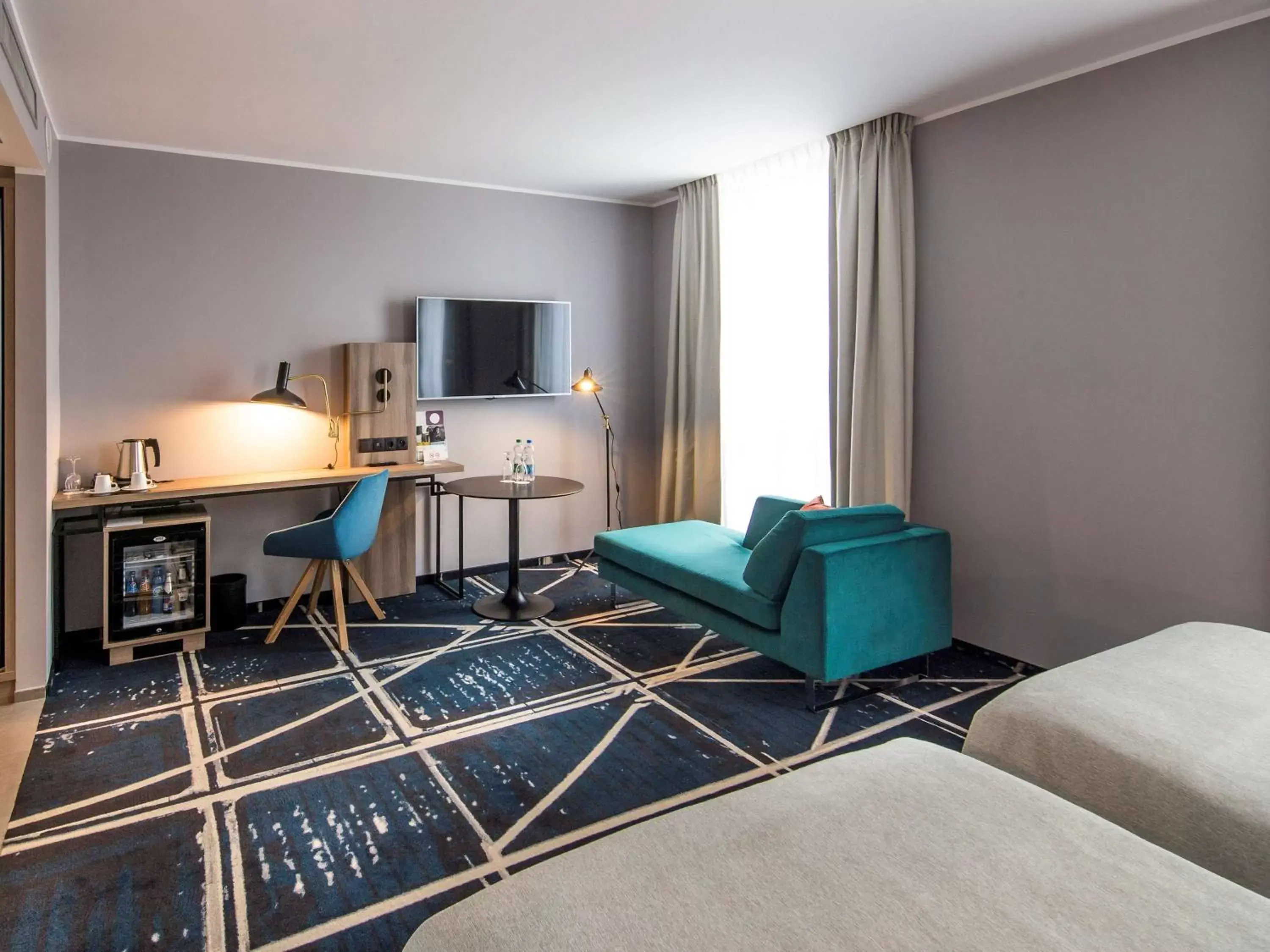 Photo of the whole room, Seating Area in Hotel Mercure Poznań Centrum