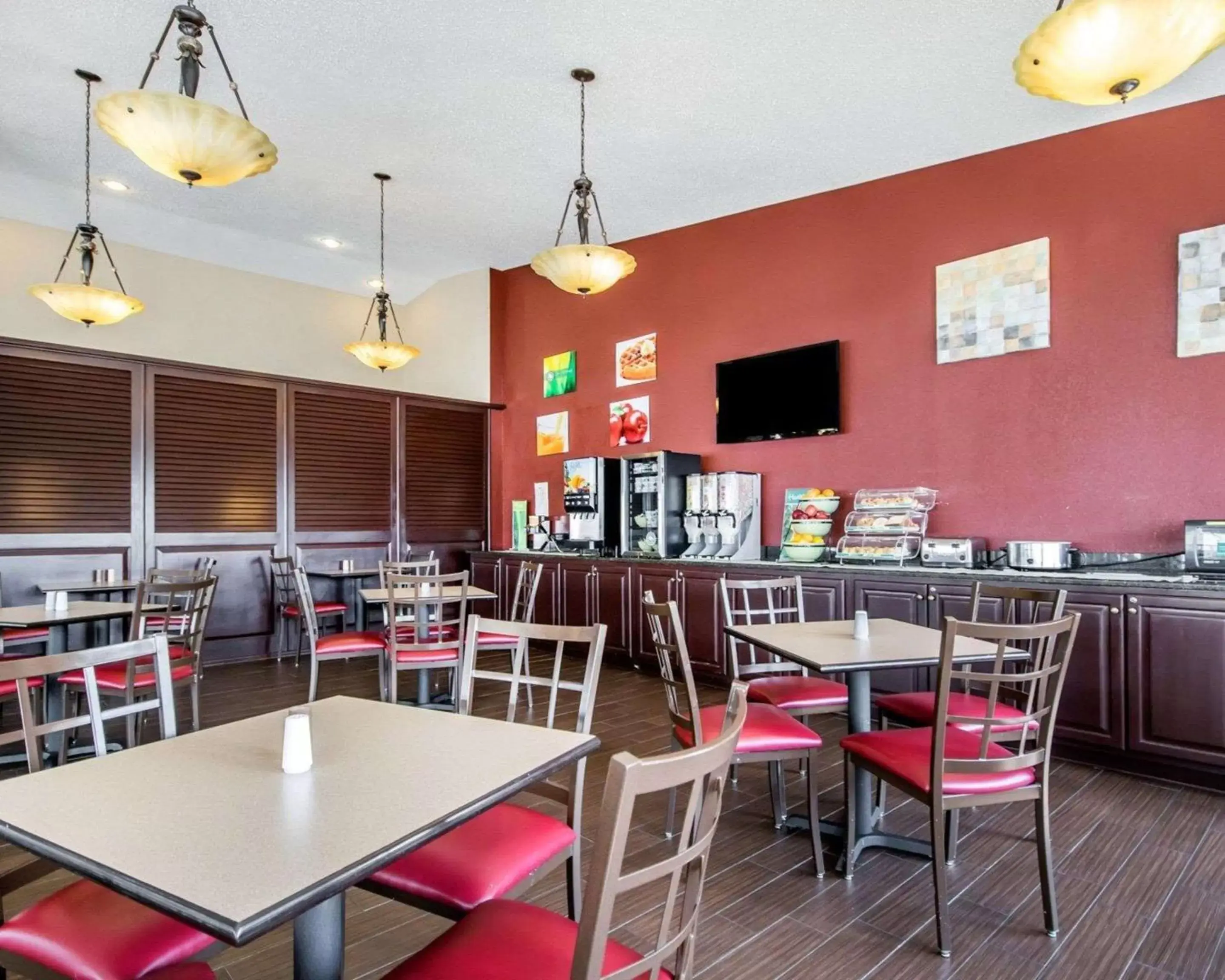 Restaurant/Places to Eat in Quality Inn & Suites Elizabethtown