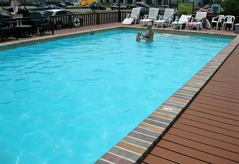 Day in Sea Horse Motel