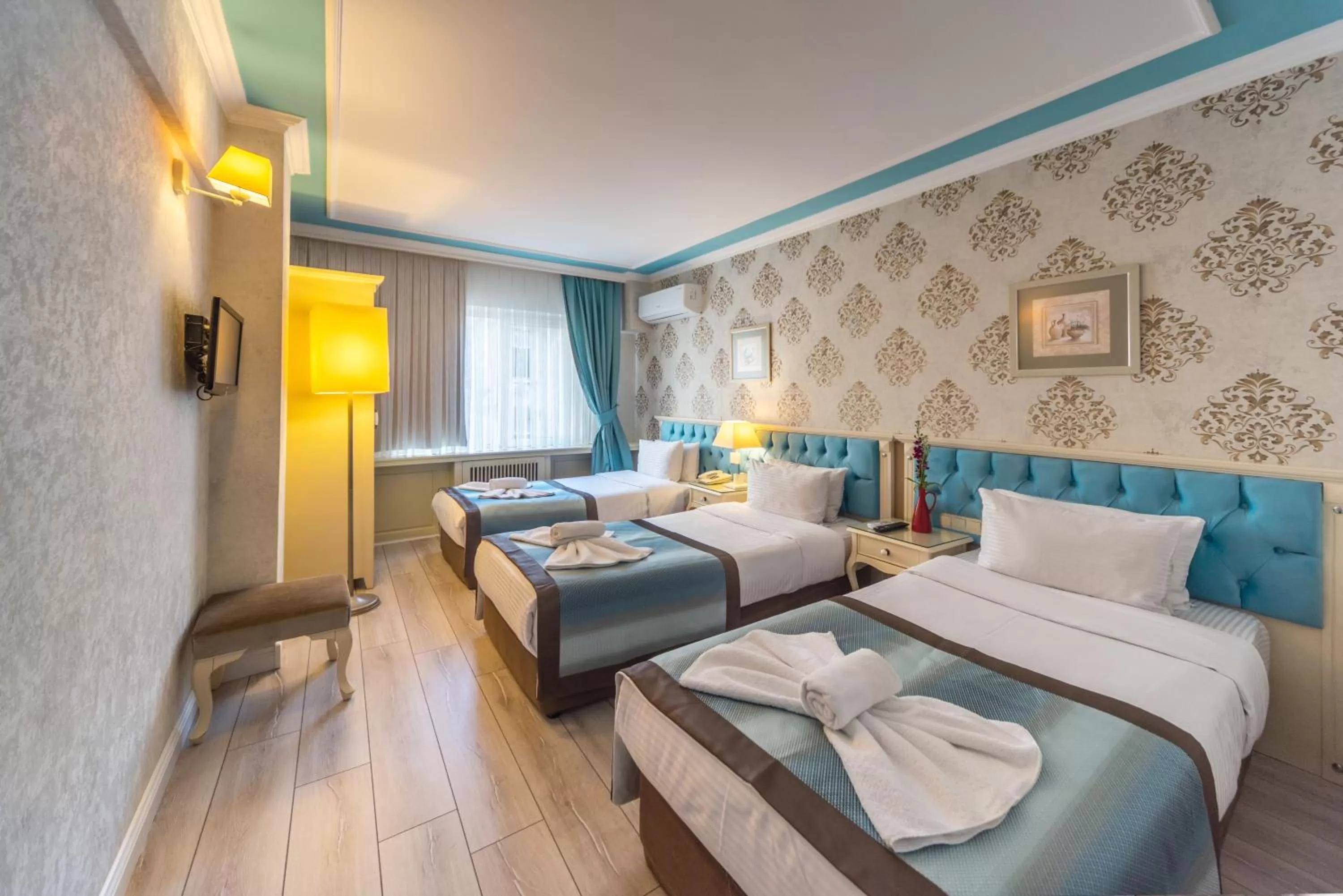 Photo of the whole room, Bed in Viva Deluxe Hotel