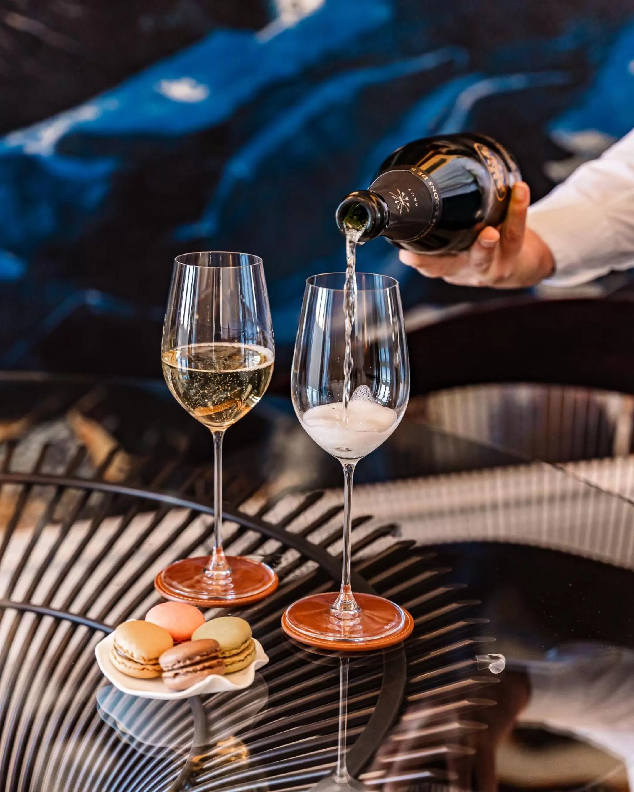 Food and drinks in Iniala Harbour House