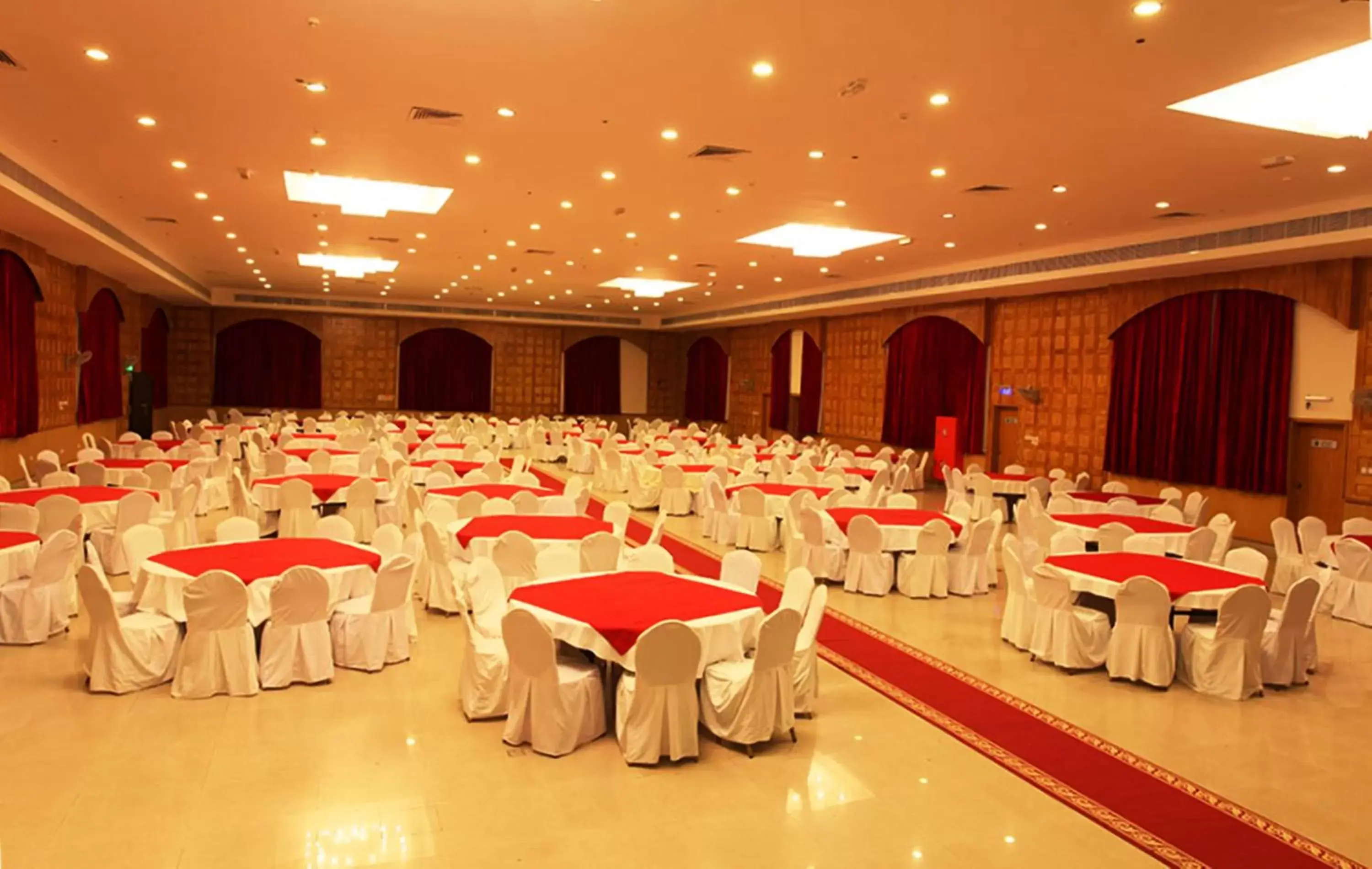 Banquet/Function facilities, Banquet Facilities in Ramee Dream Resort