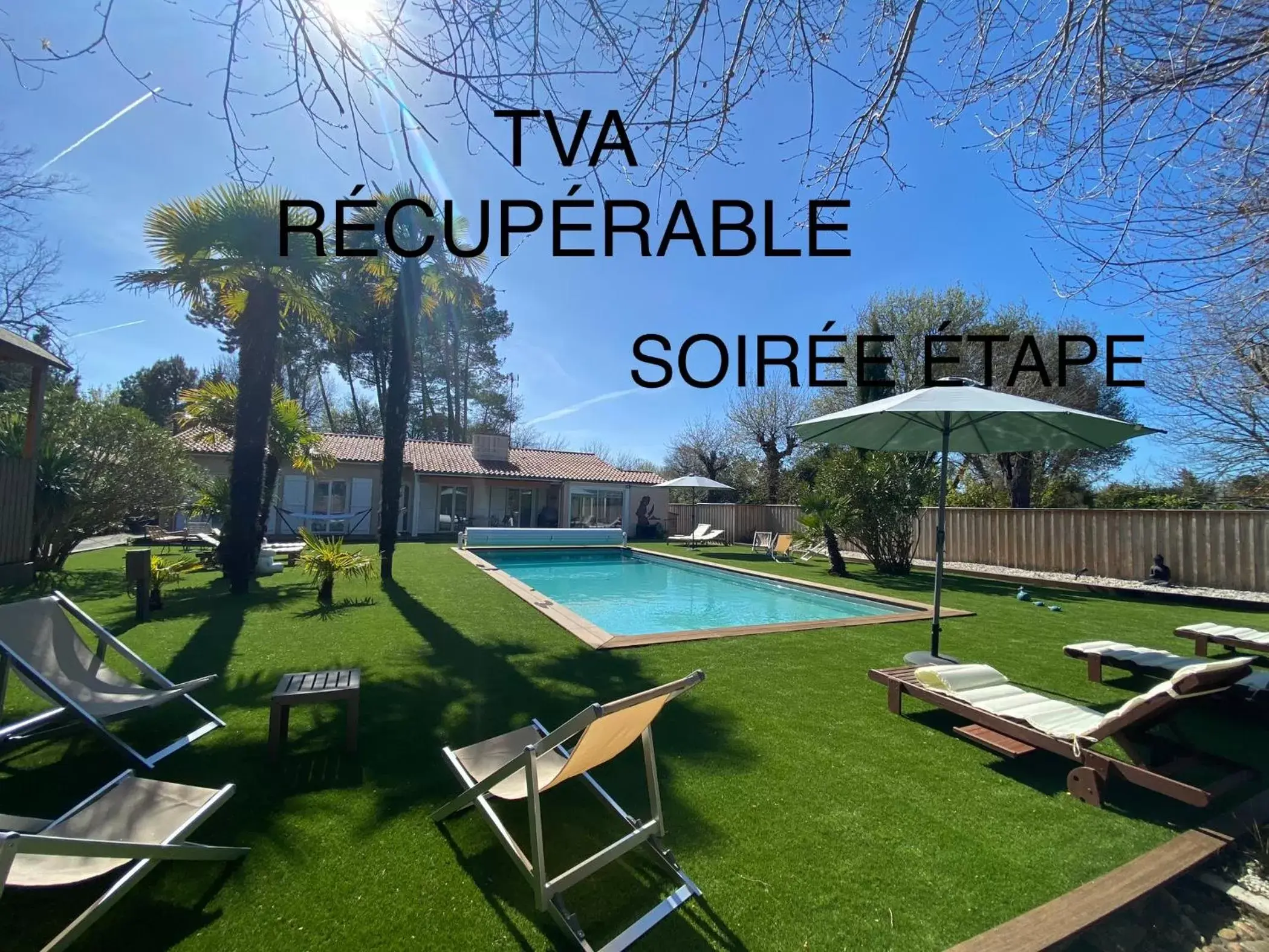 Swimming Pool in VILLA HERBERT Chambres d'hôtes Gîte Soirée étape