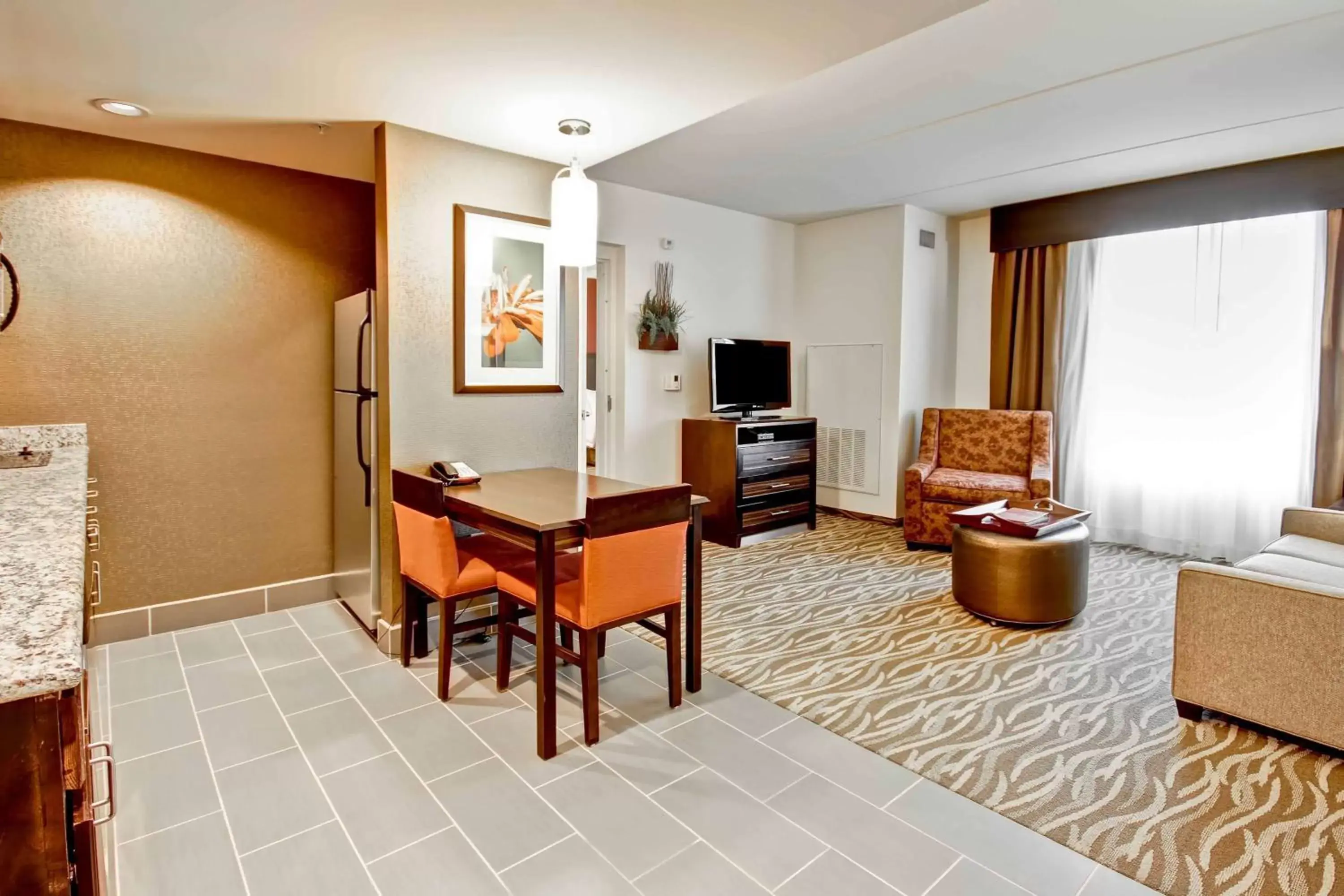 Bedroom, Seating Area in Homewood Suites - Doylestown
