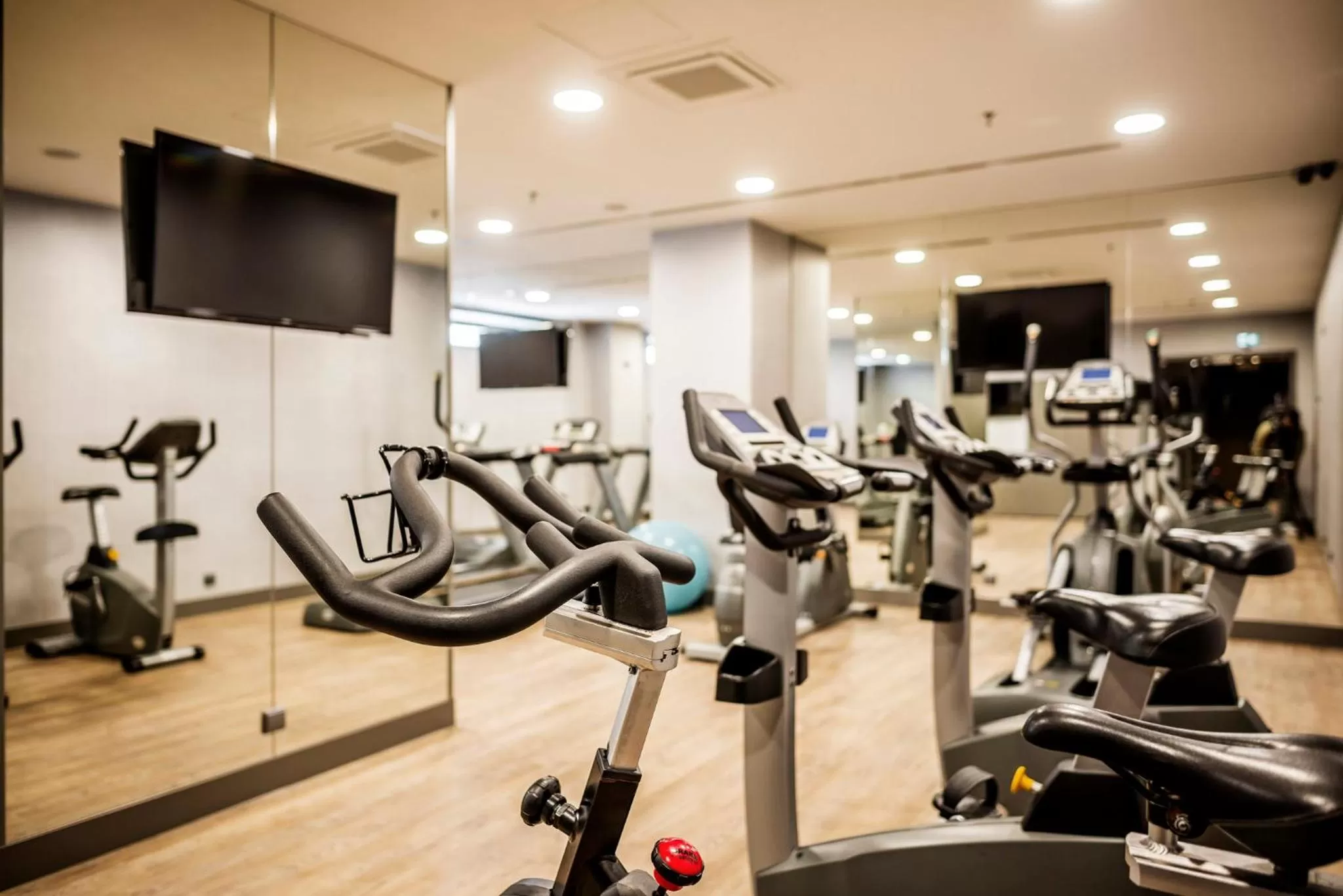 Fitness centre/facilities in Crowne Plaza Porto by IHG