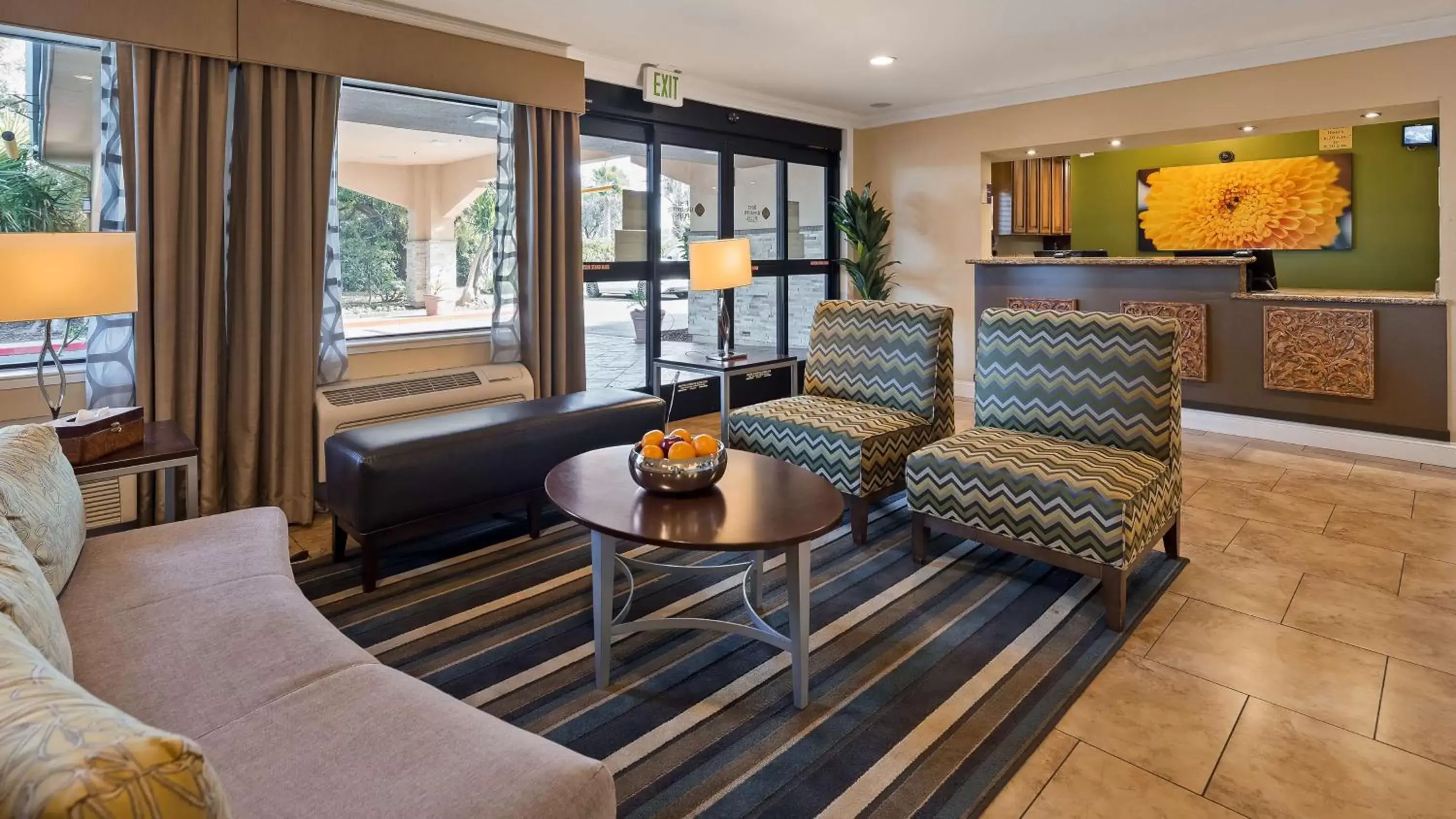 Lobby or reception, Seating Area in Best Western Plus Pleasanton Inn