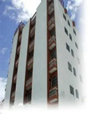 Facade/entrance, Property Building in Hotel Via Espana