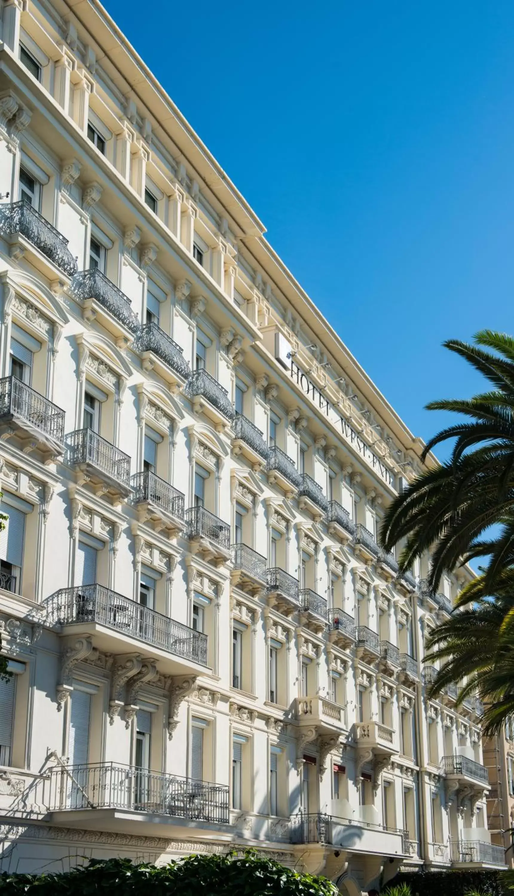 Facade/entrance in Hôtel West End Promenade Facade/entrance in Hôtel West End Promenade