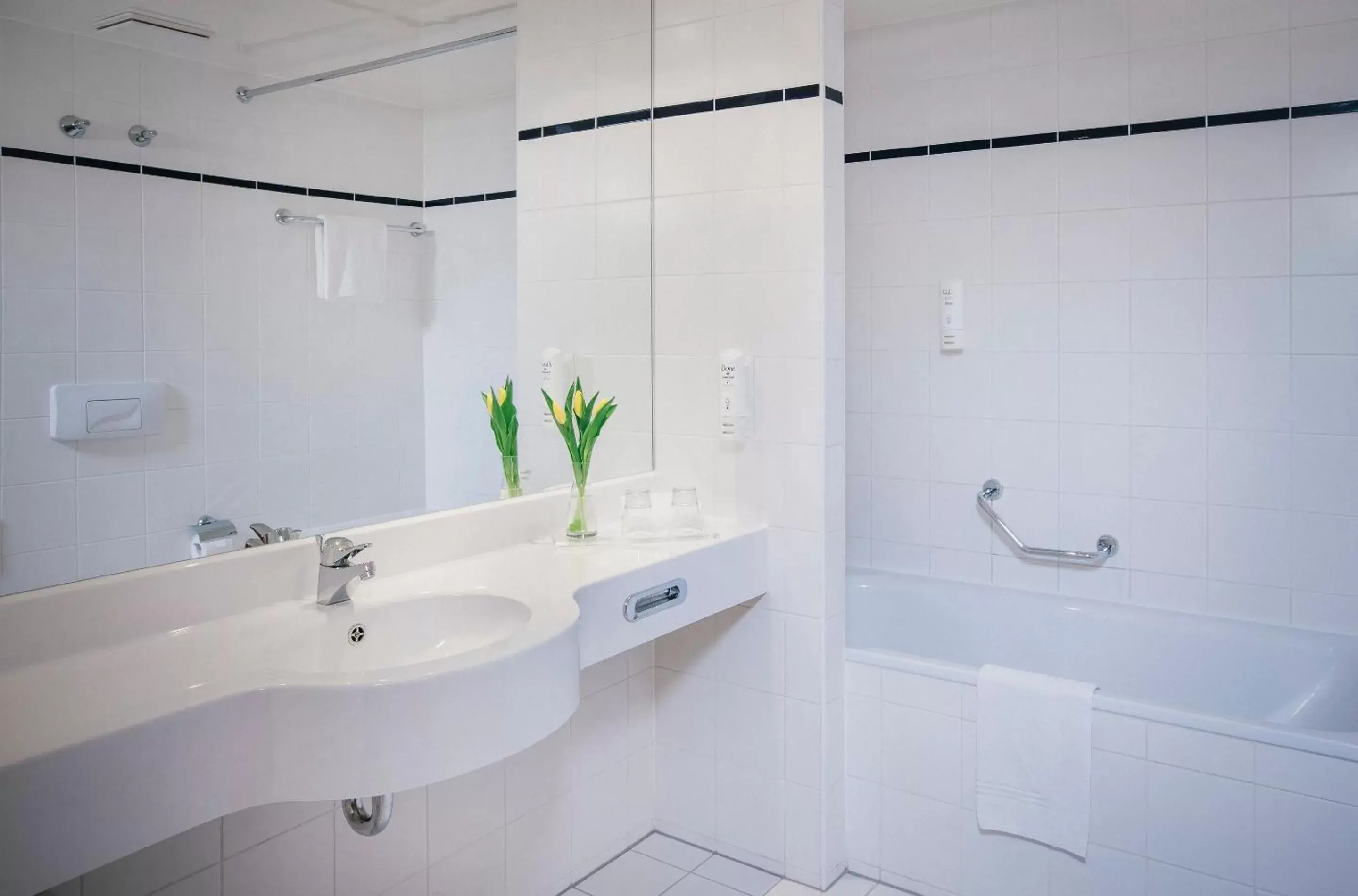 Bathroom in Vienna House Easy by Wyndham Landsberg
