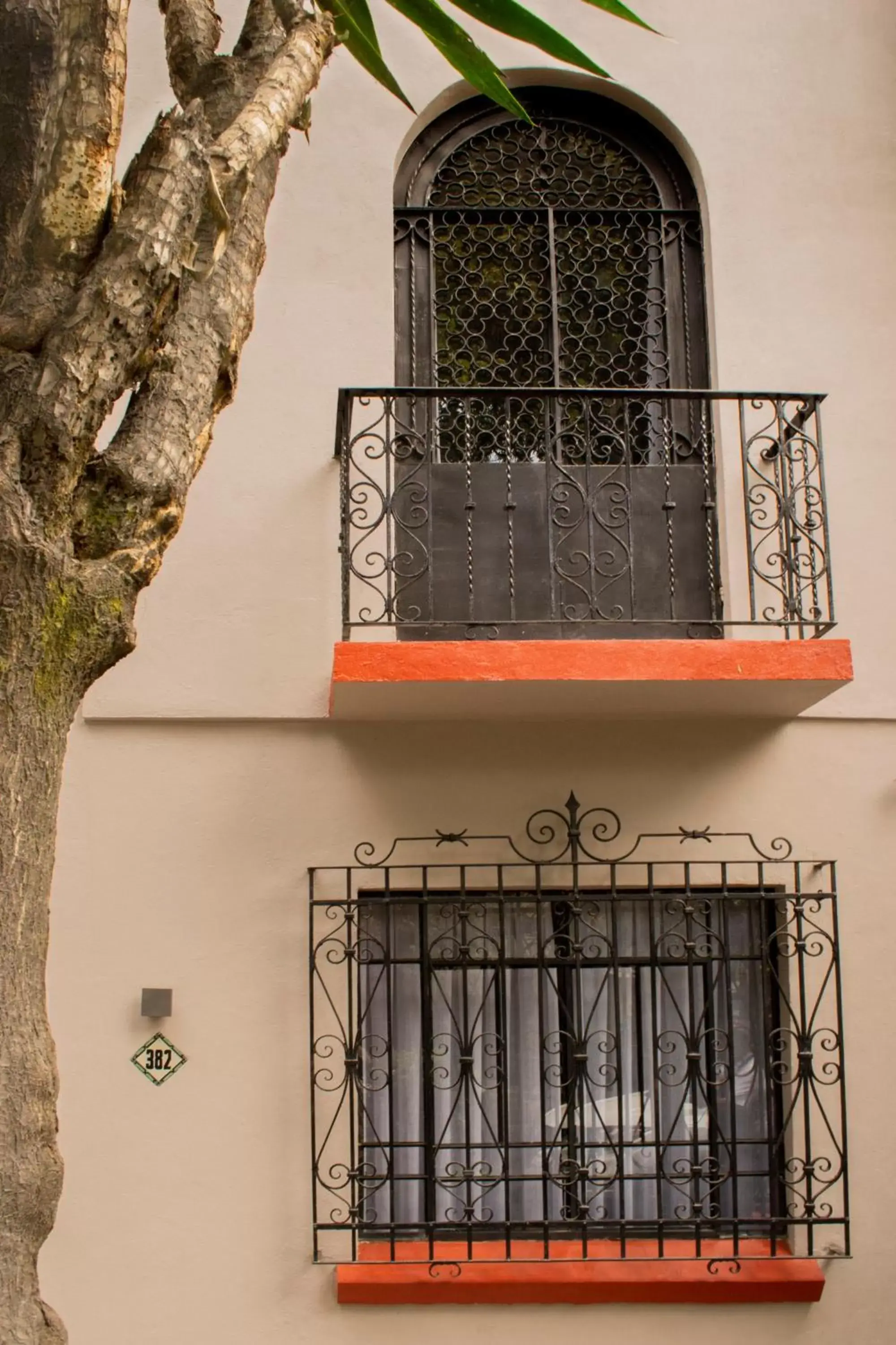 Facade/entrance in Casa Bis