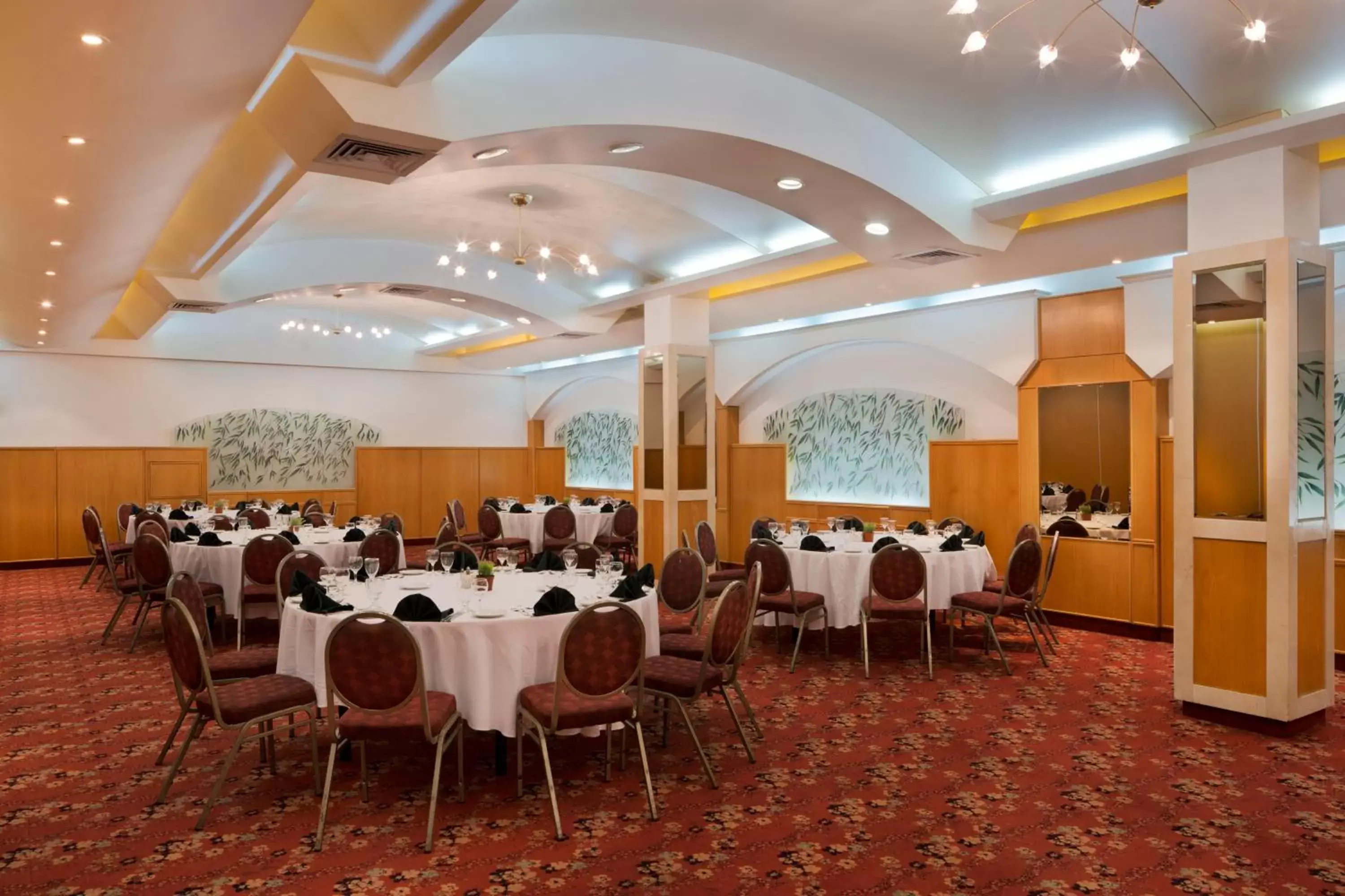 Restaurant/places to eat, Banquet Facilities in Cassia Hotel Jerusalem