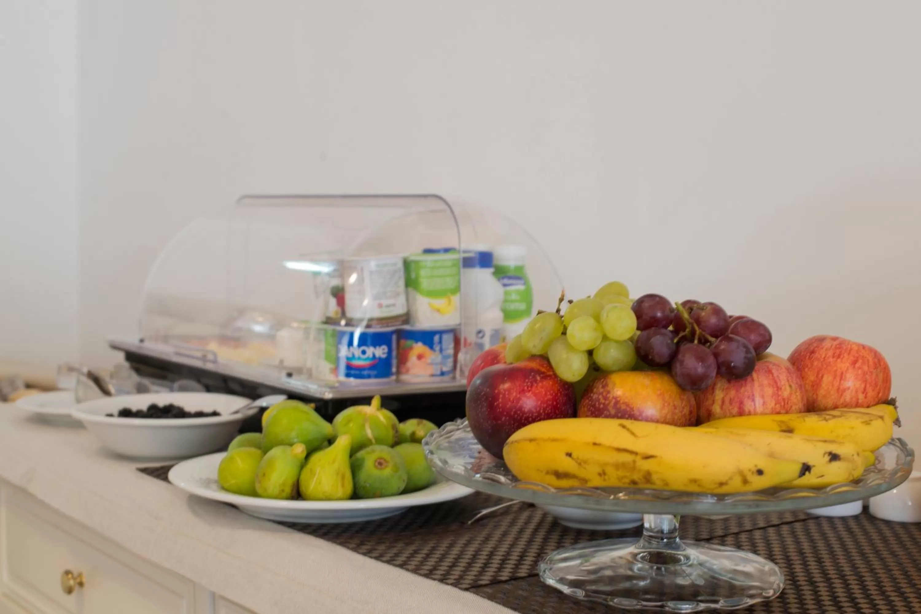 Continental breakfast in Guarda Rios