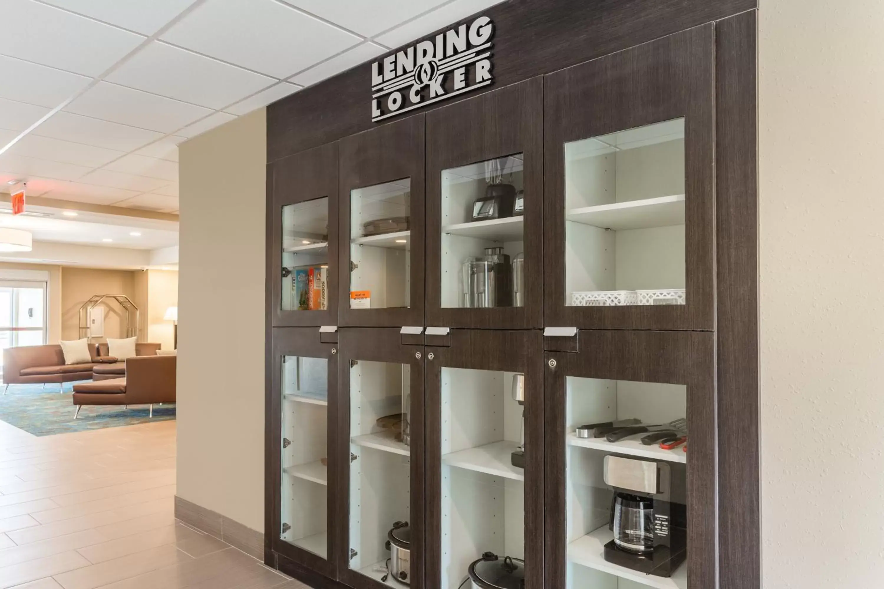 Lobby or reception in Candlewood Suites - Davenport by IHG Lobby or reception in Candlewood Suites - Davenport by IHG