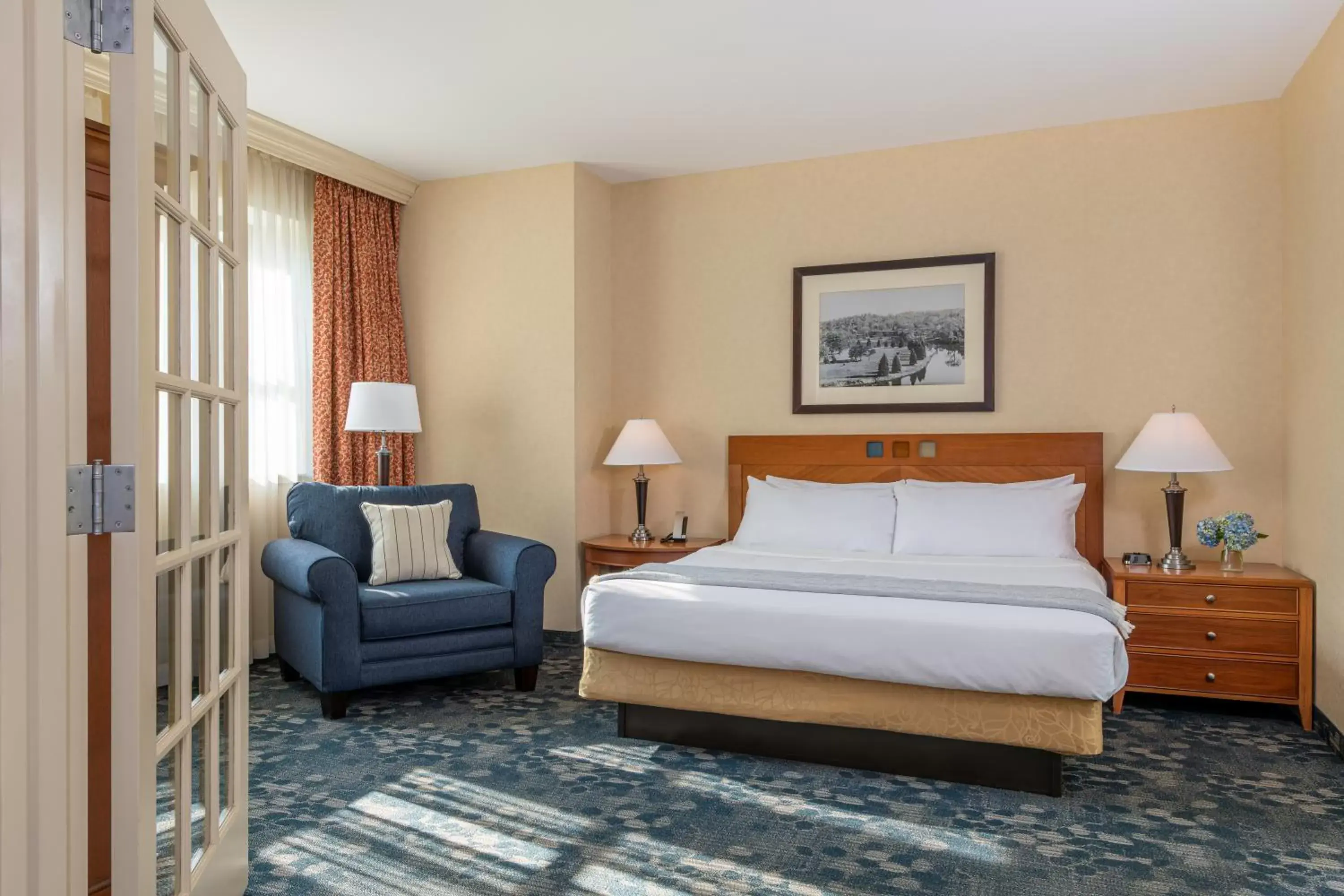 Bed in Southbridge Hotel and Conference Center