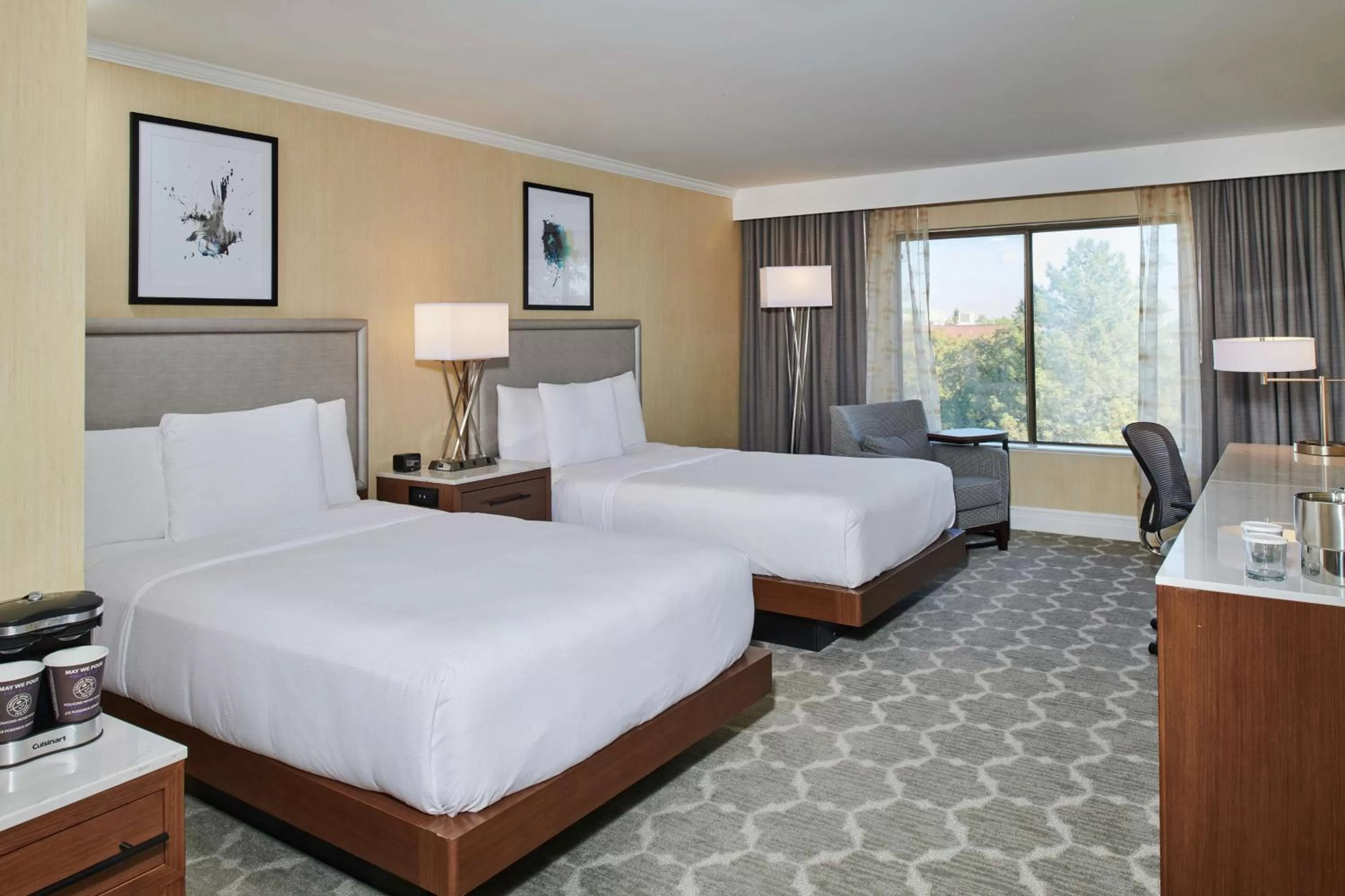 Bed in DoubleTree by Hilton Hotel Salt Lake City Airport