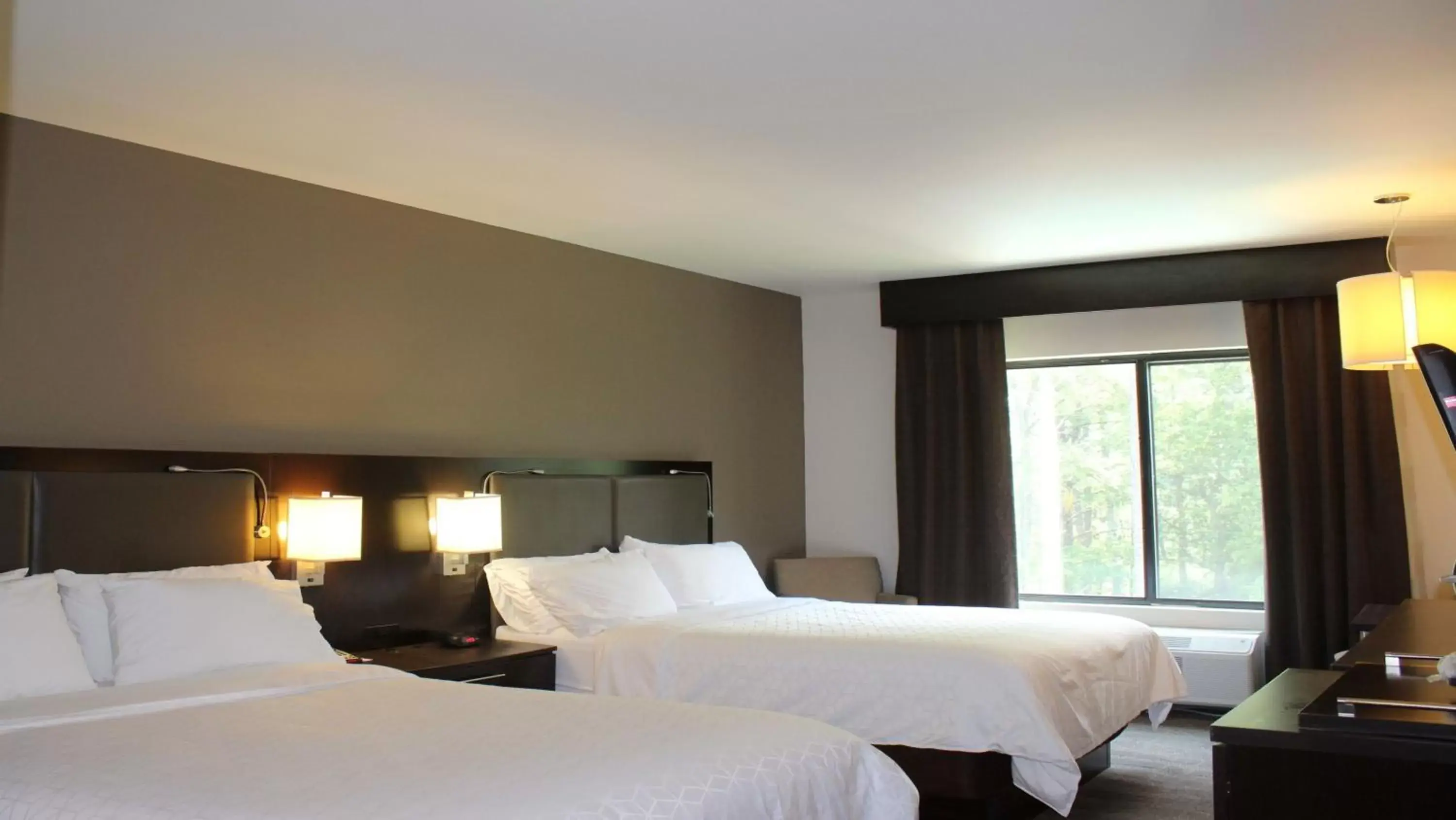 Photo of the whole room, Bed in Holiday Inn Express Hotels & Suites Rockingham West, an IHG Hotel