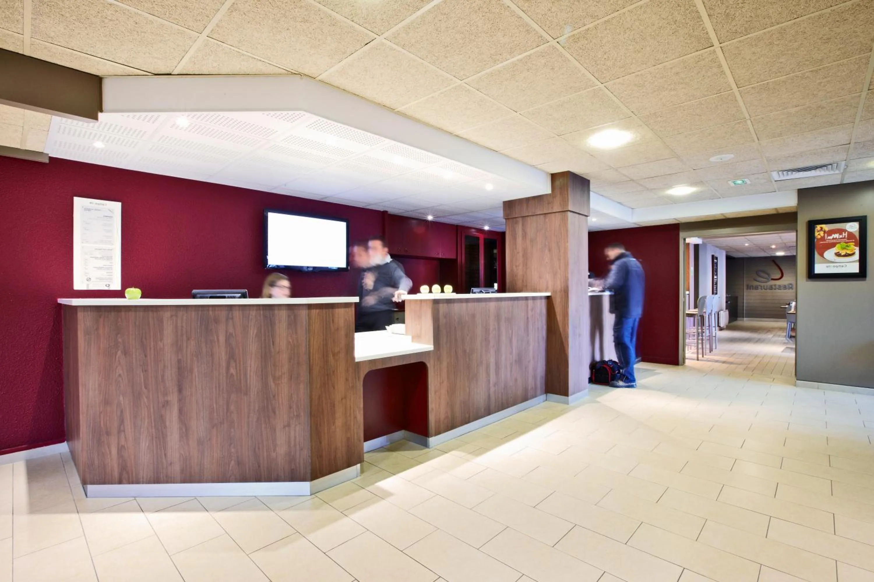 Lobby or reception in Campanile Toulouse Purpan