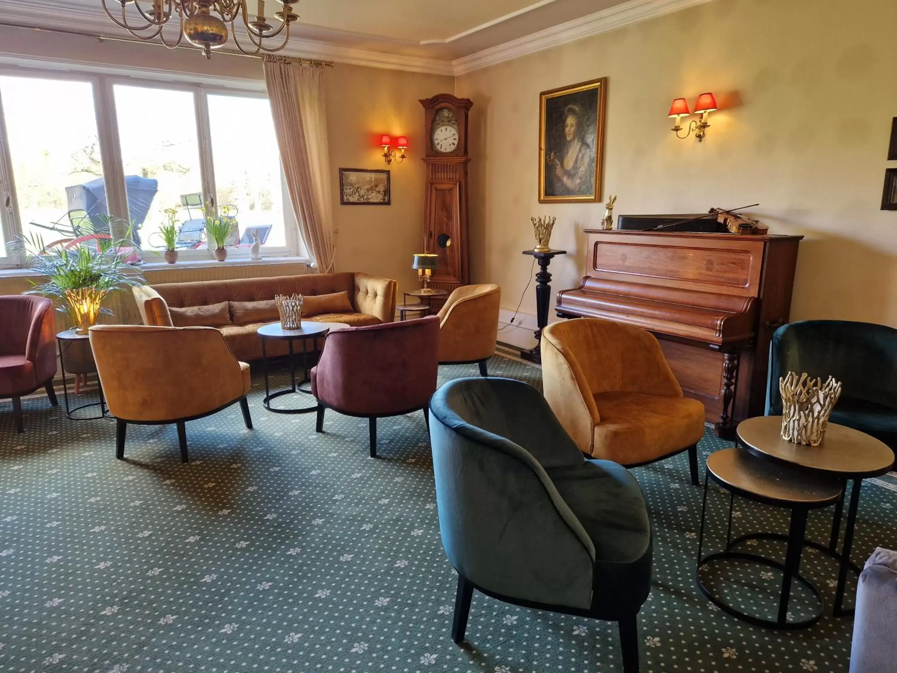 Living room, Lounge/Bar in Château de Pourtalès