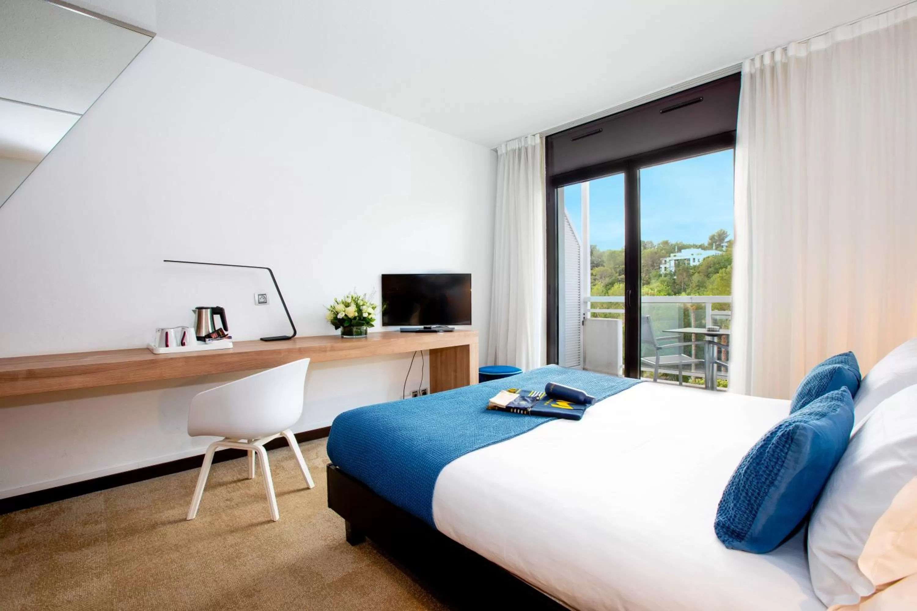 Bedroom, Bed in Mouratoglou Hotel & Resort