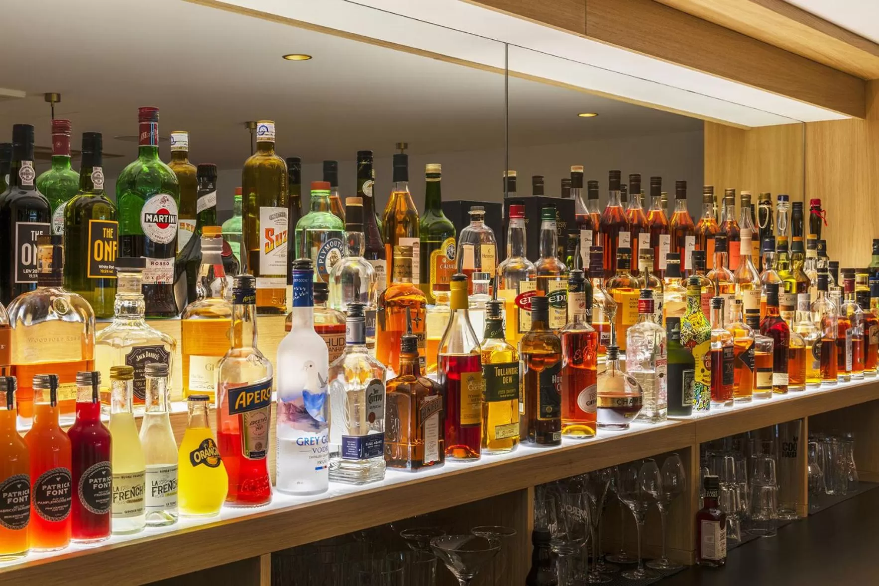 Lounge or bar in Domaine du Limonay, The Originals Collection