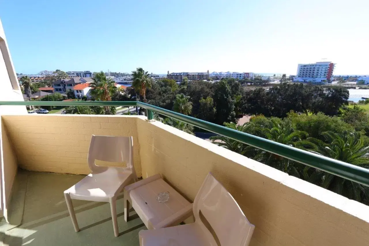 Balcony/Terrace in Atrium Hotel Mandurah