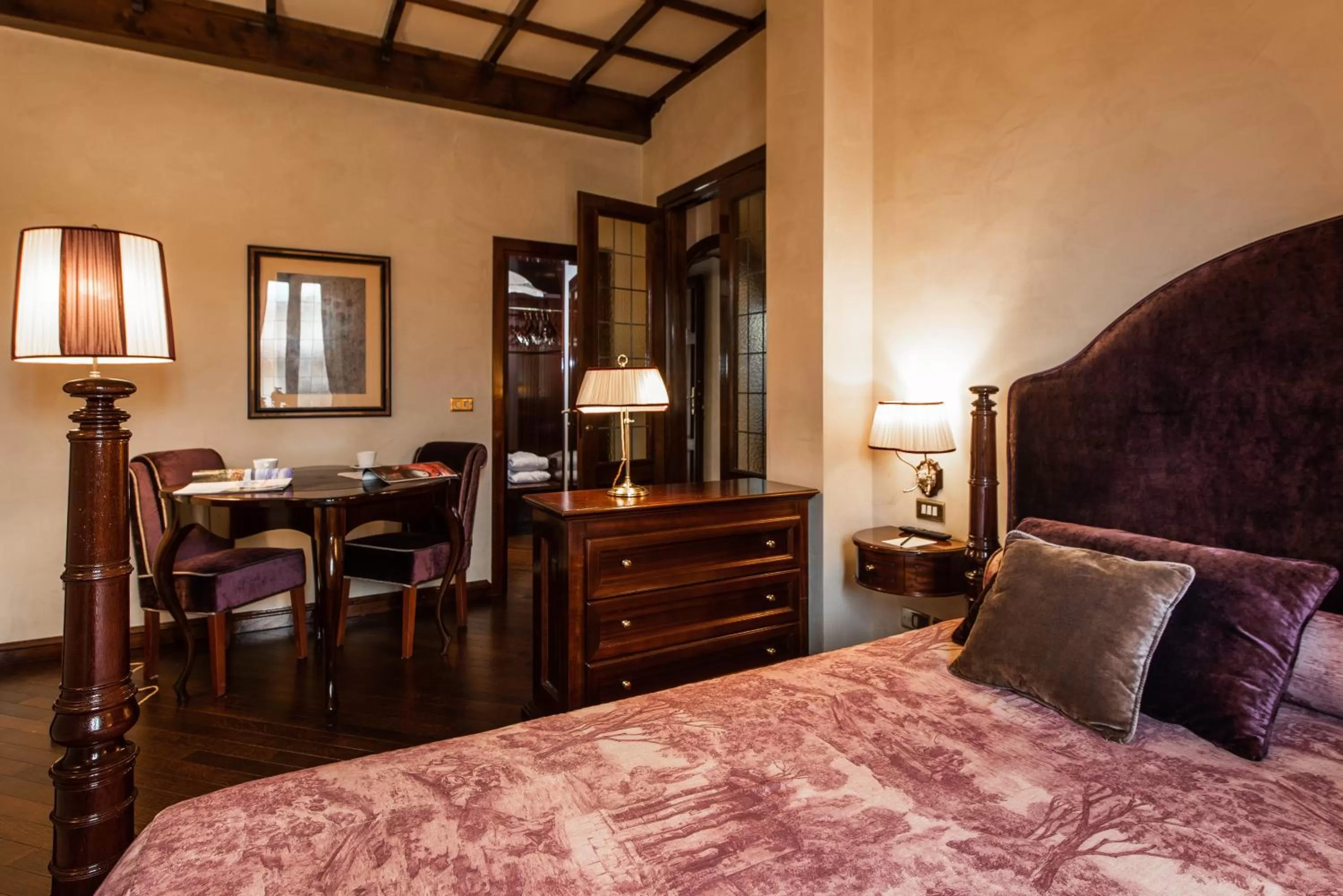 Bed in Grand Hotel Baglioni