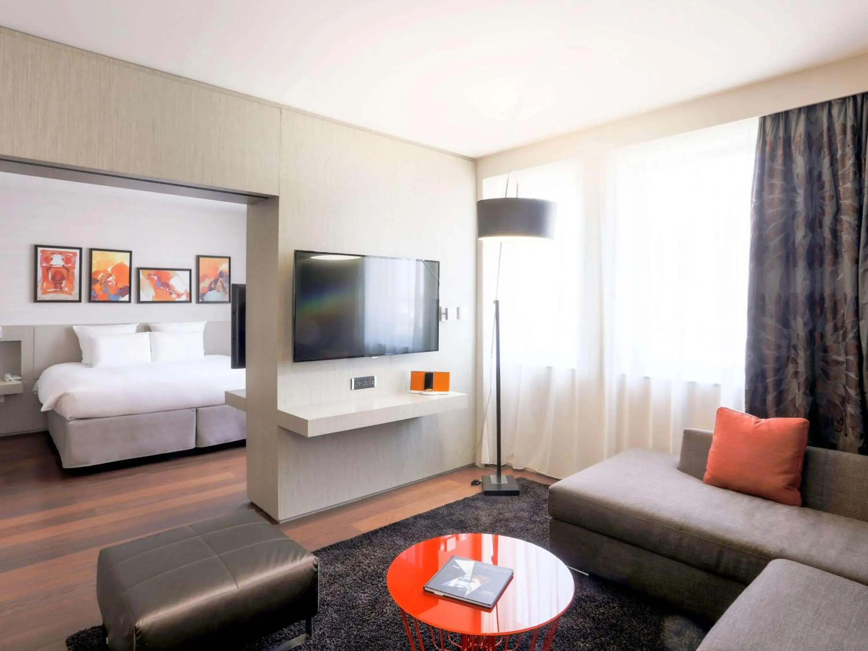 Photo of the whole room, Bed in Pullman Toulouse Centre Ramblas Photo of the whole room, Bed in Pullman Toulouse Centre Ramblas