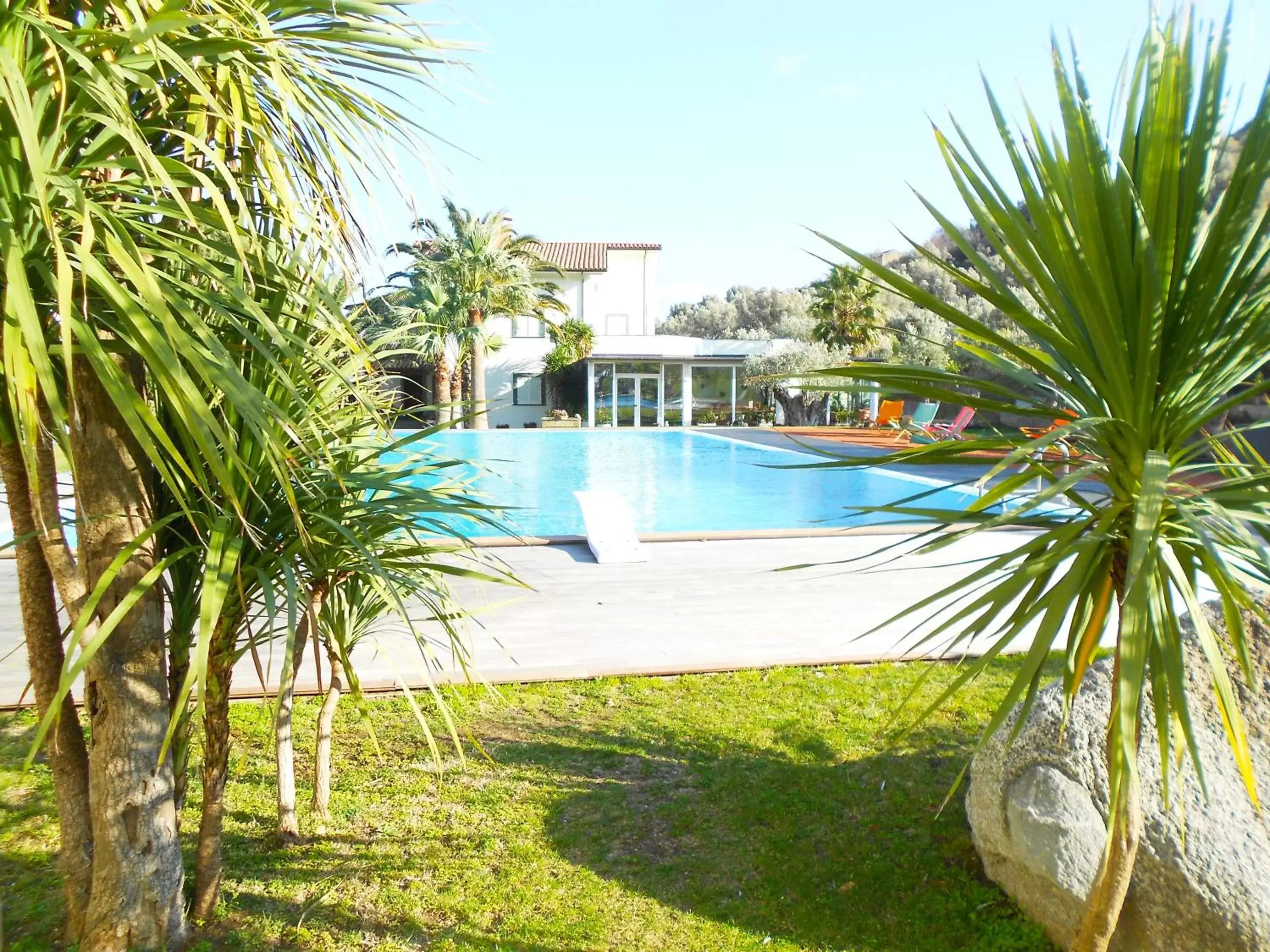 Swimming Pool in Kalos Relais