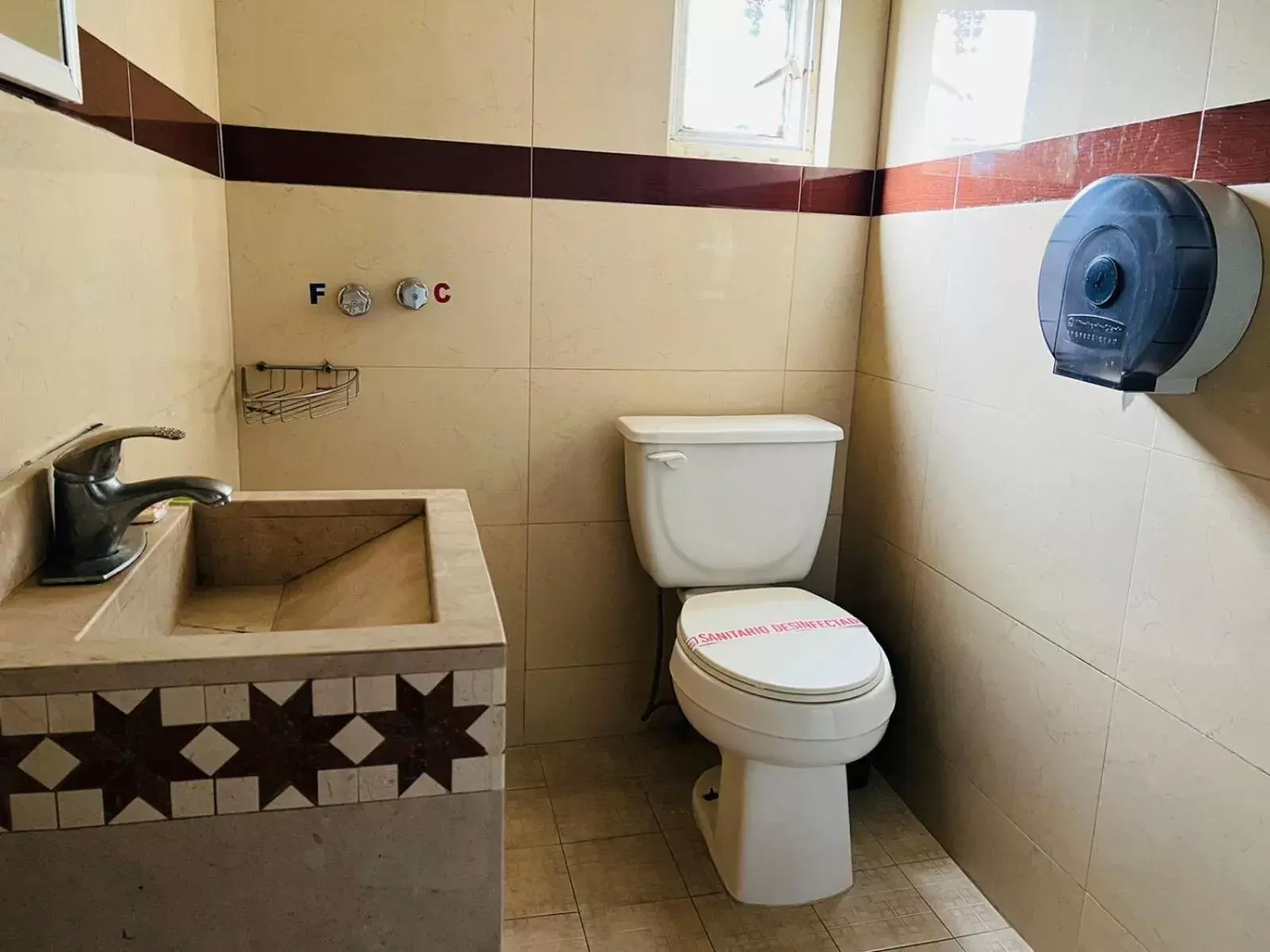 Toilet, Bathroom in Hotel Arbis