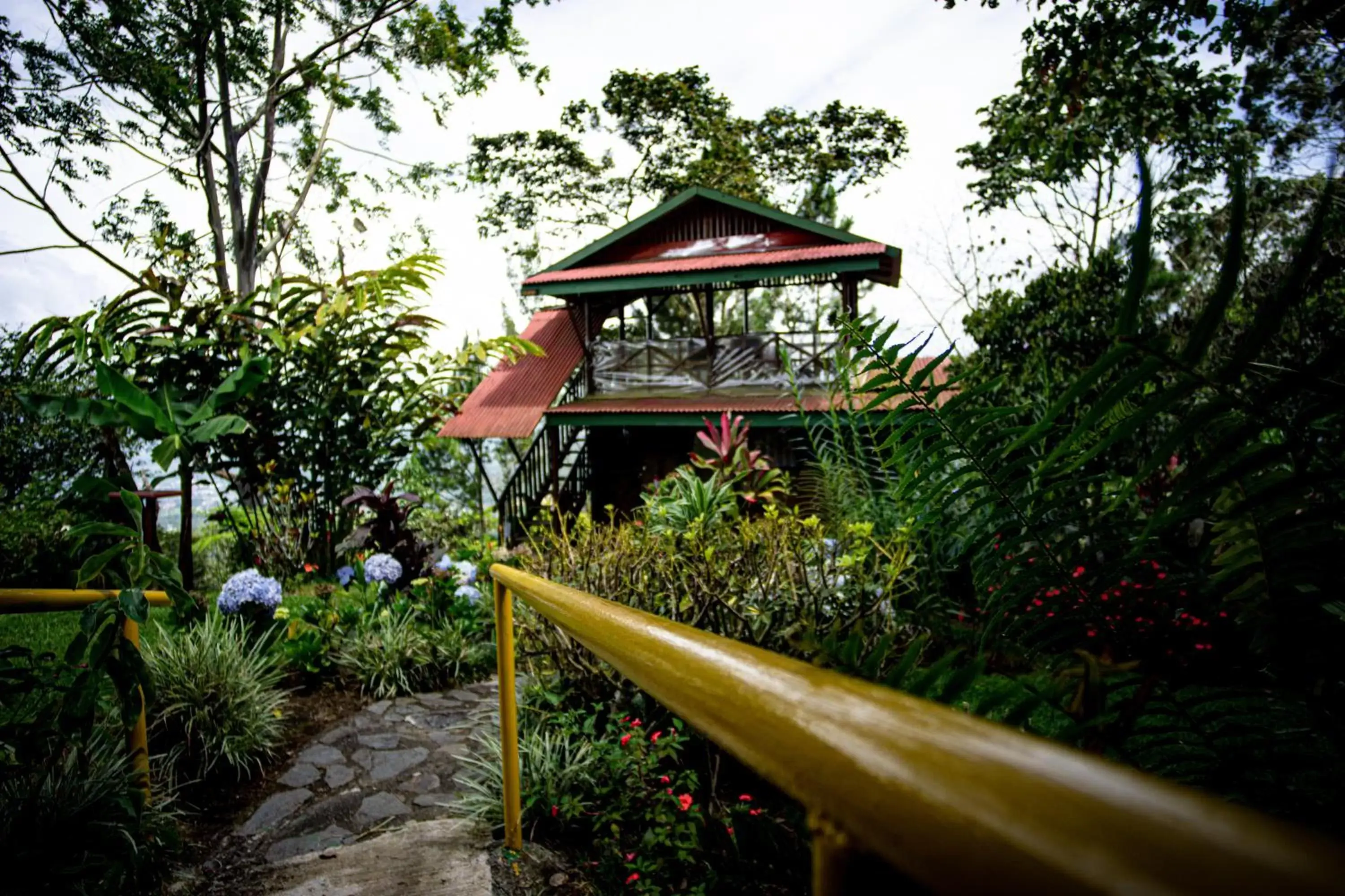 Garden, Property Building in Vista Turrialba Lodge