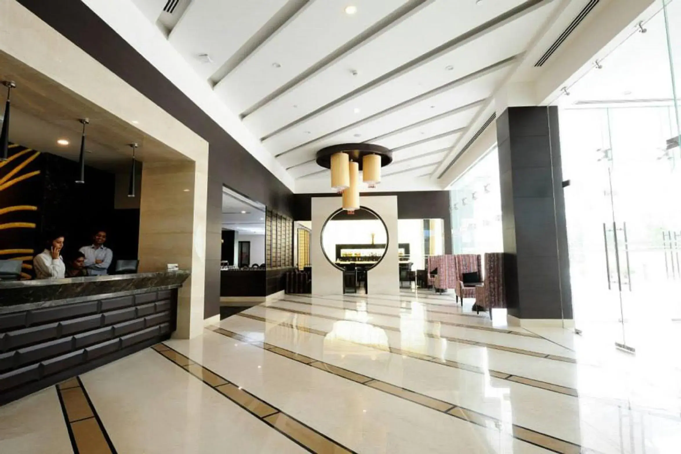 Lobby or reception in Country Inn & Suites by Radisson, Gurugram Sohna Road