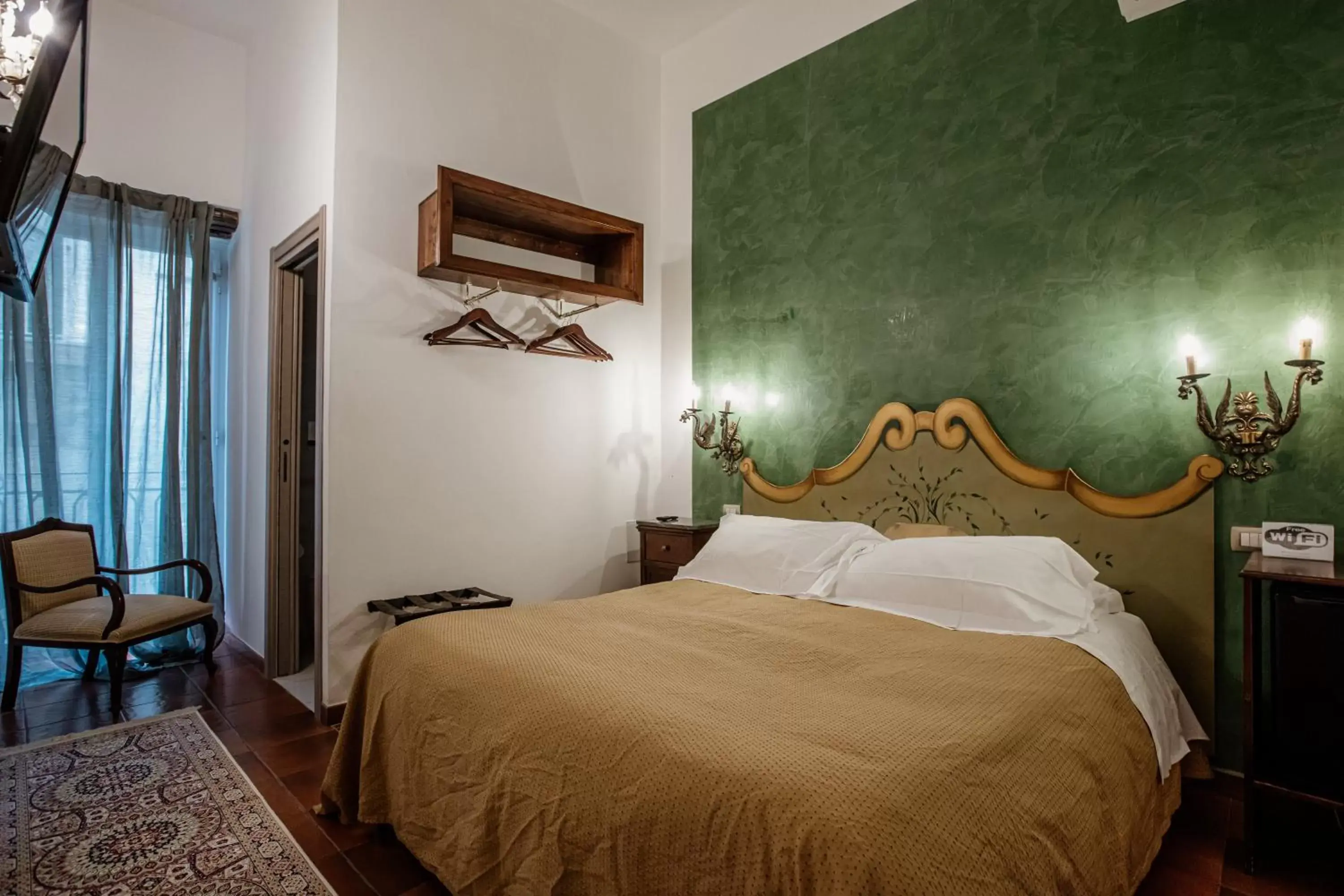 Bedroom, Bed in Palazzo Giunta - Porta Marina Ortigia