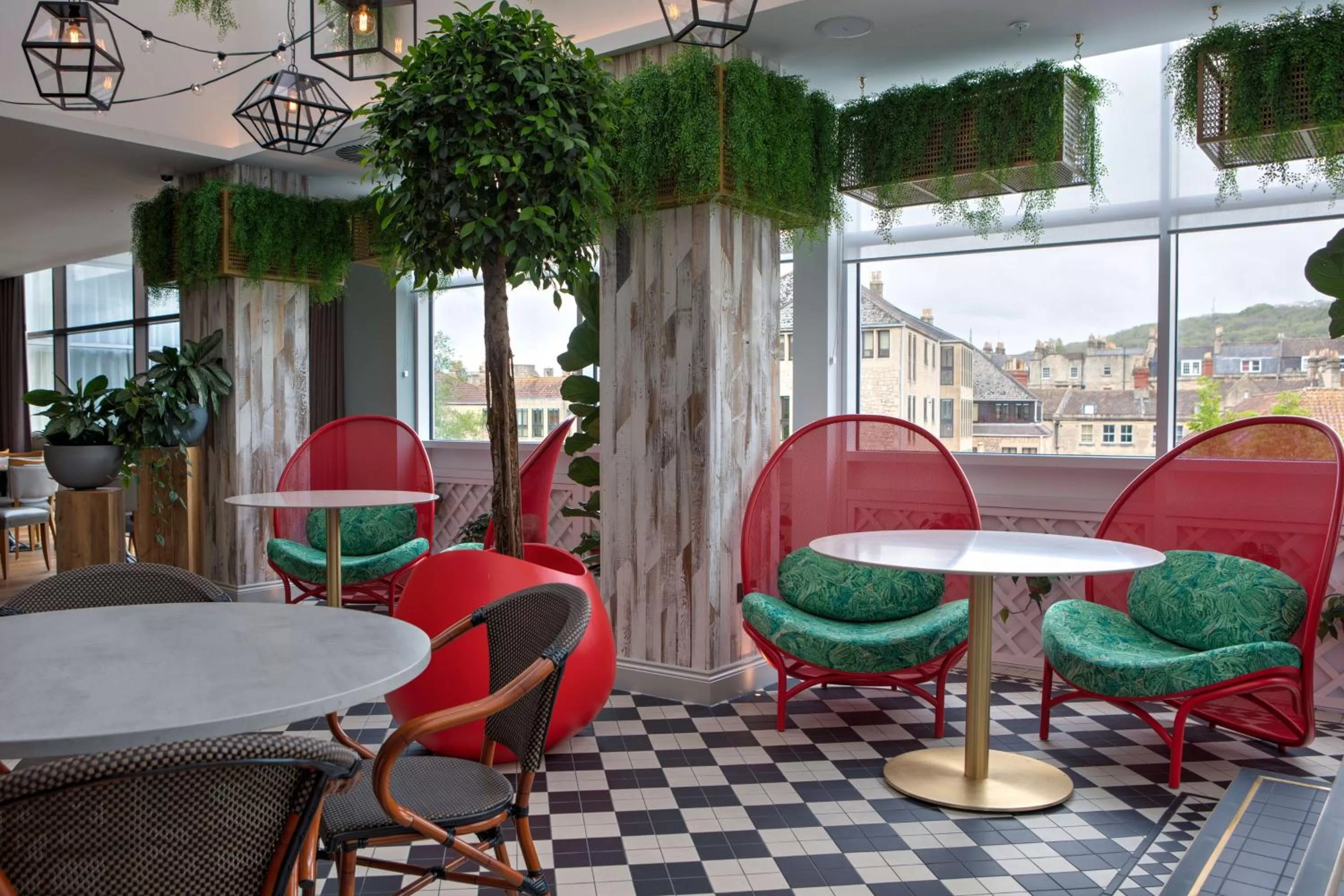 Garden in DoubleTree by Hilton Bath