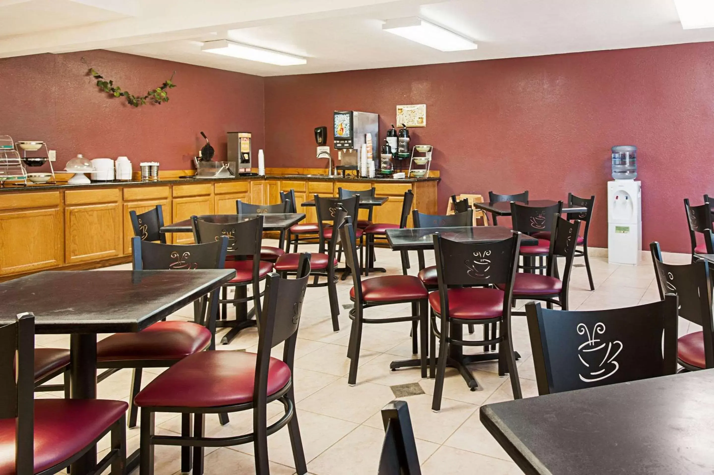 Restaurant/Places to Eat in Rodeway Inn & Suites Blanding