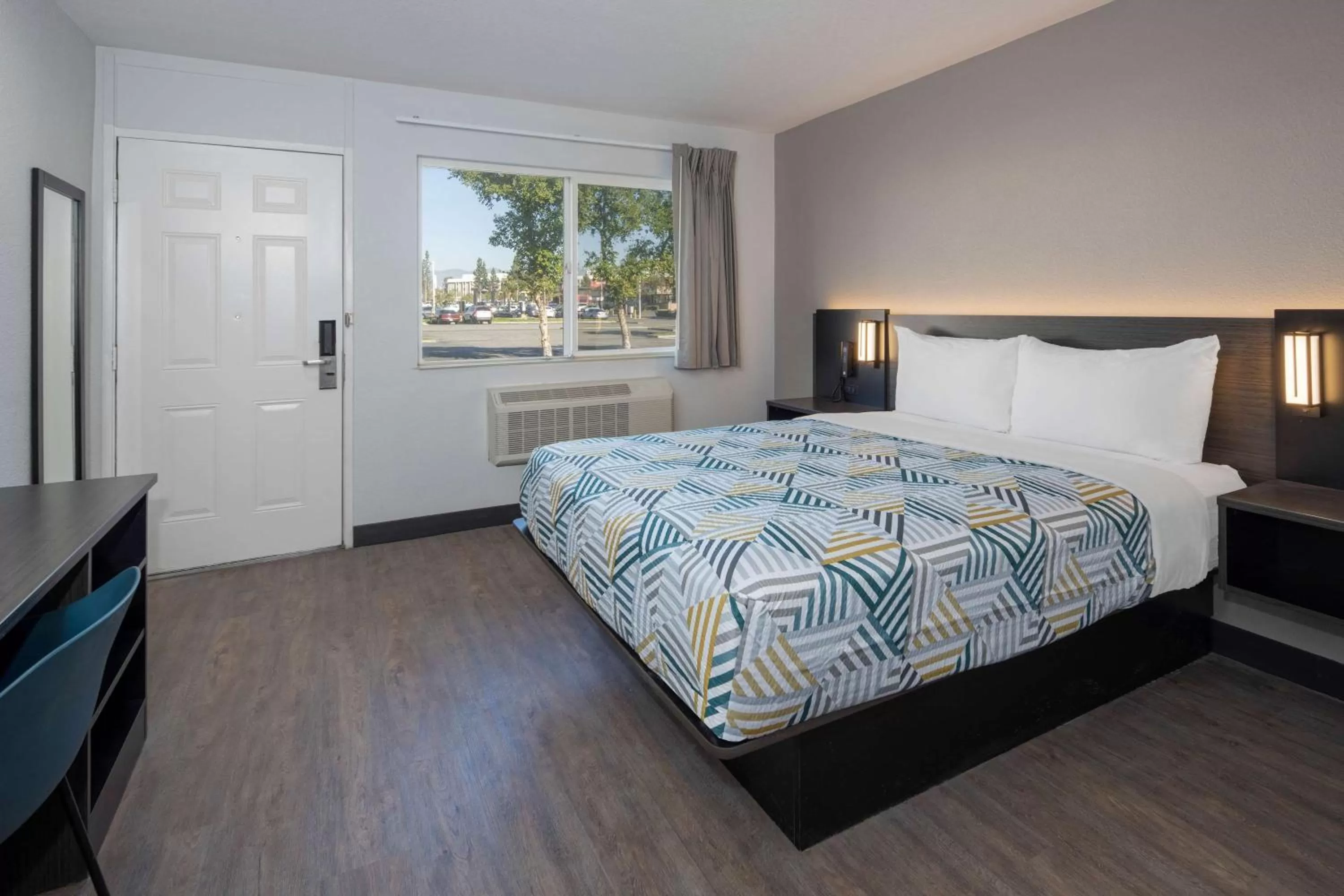 Photo of the whole room, Bed in Motel 6-Fontana, CA