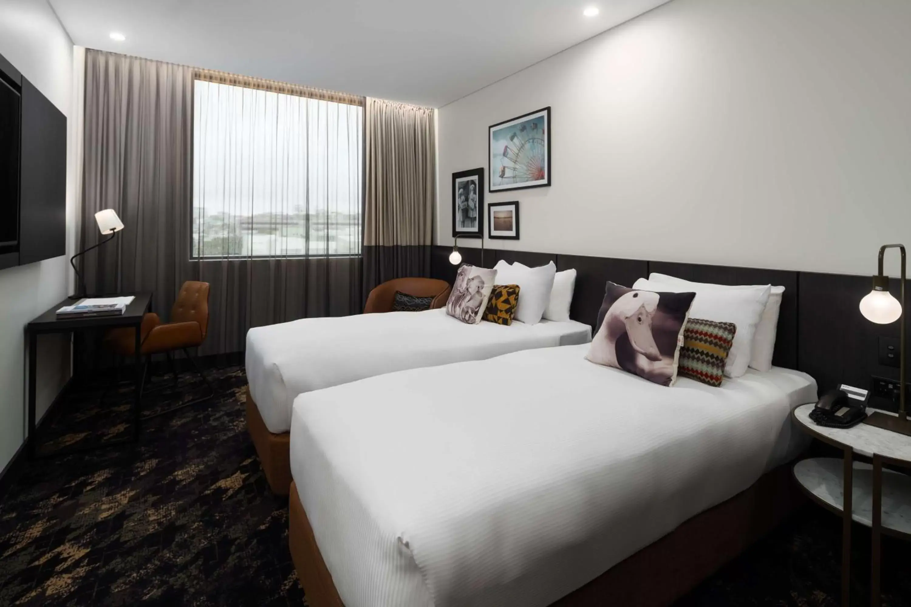Photo of the whole room, Bed in Rydges Fortitude Valley