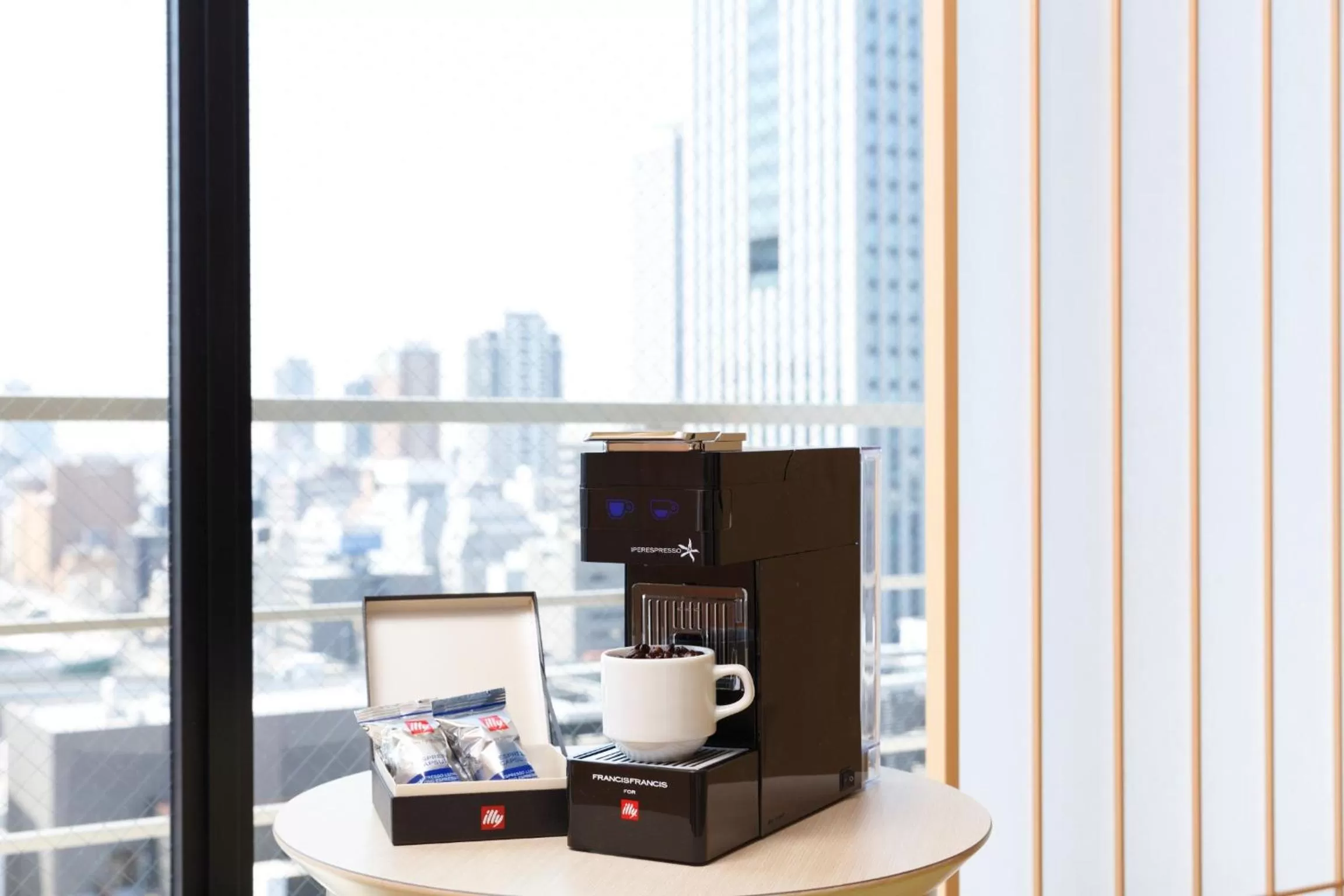 Coffee/tea facilities in Osaka View Hotel Honmachi