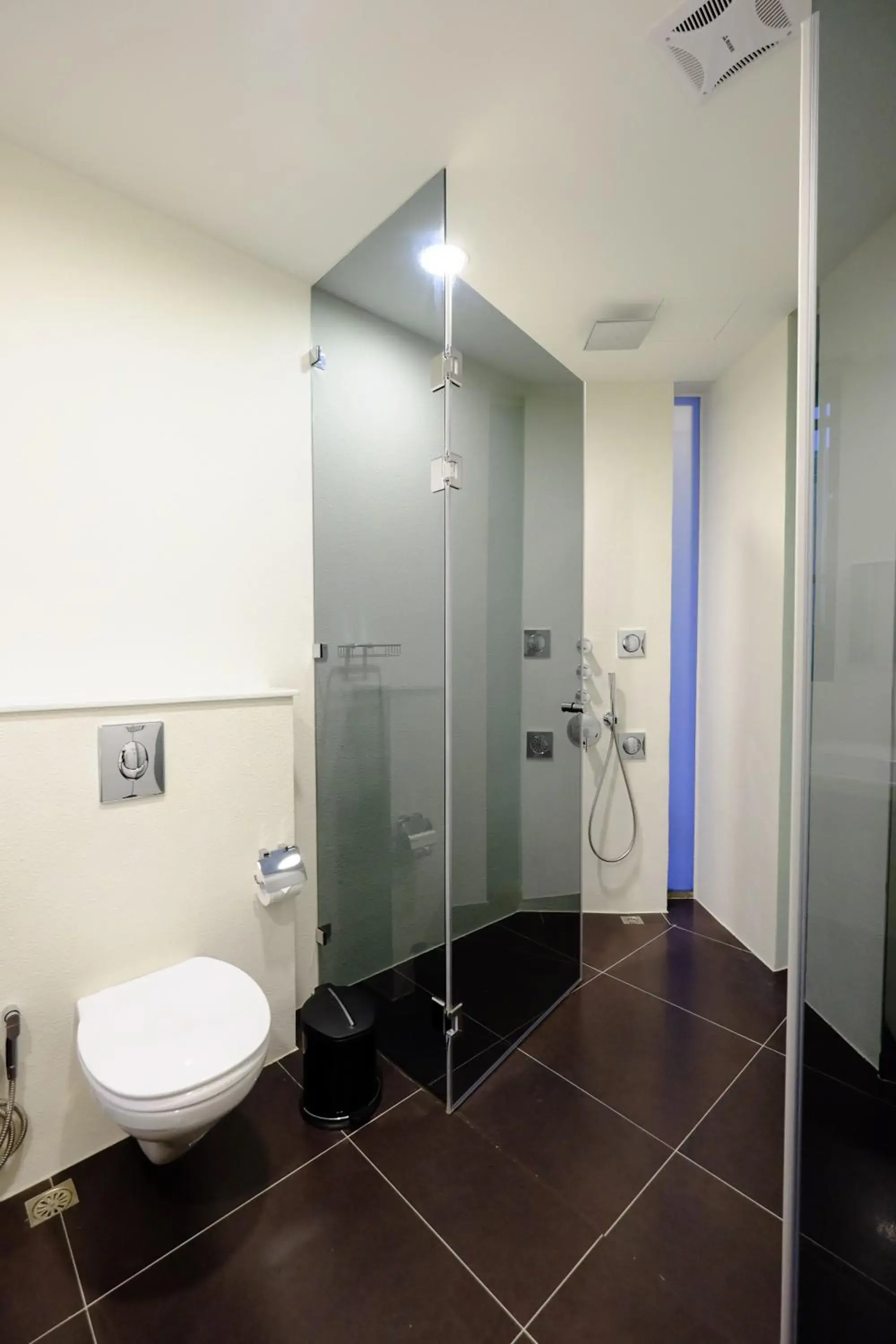 Bathroom in Tongzhan Design Inns