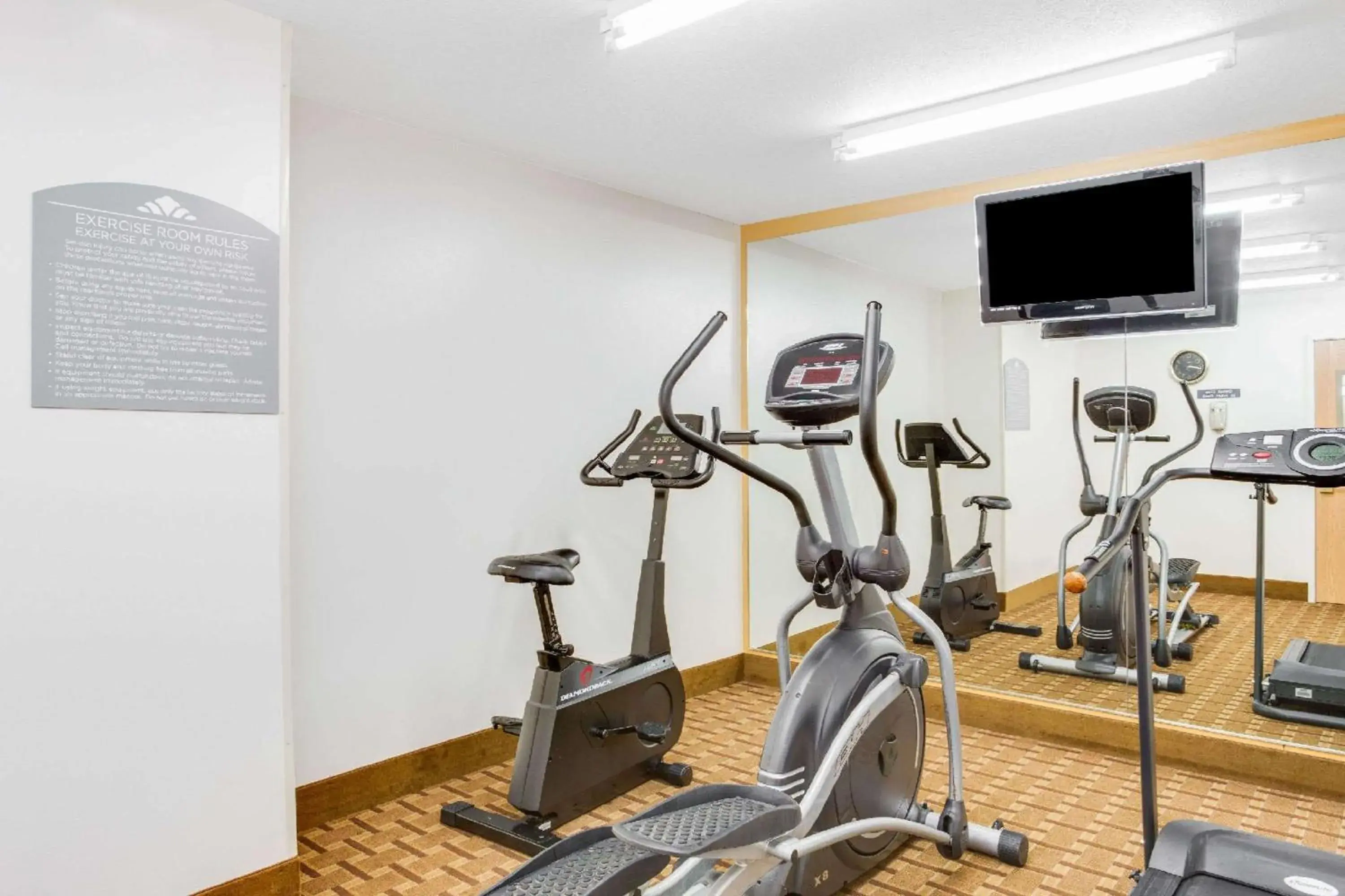 Fitness centre/facilities, Fitness Center/Facilities in SureStay Hotel by Best Western Christiansburg Blacksburg