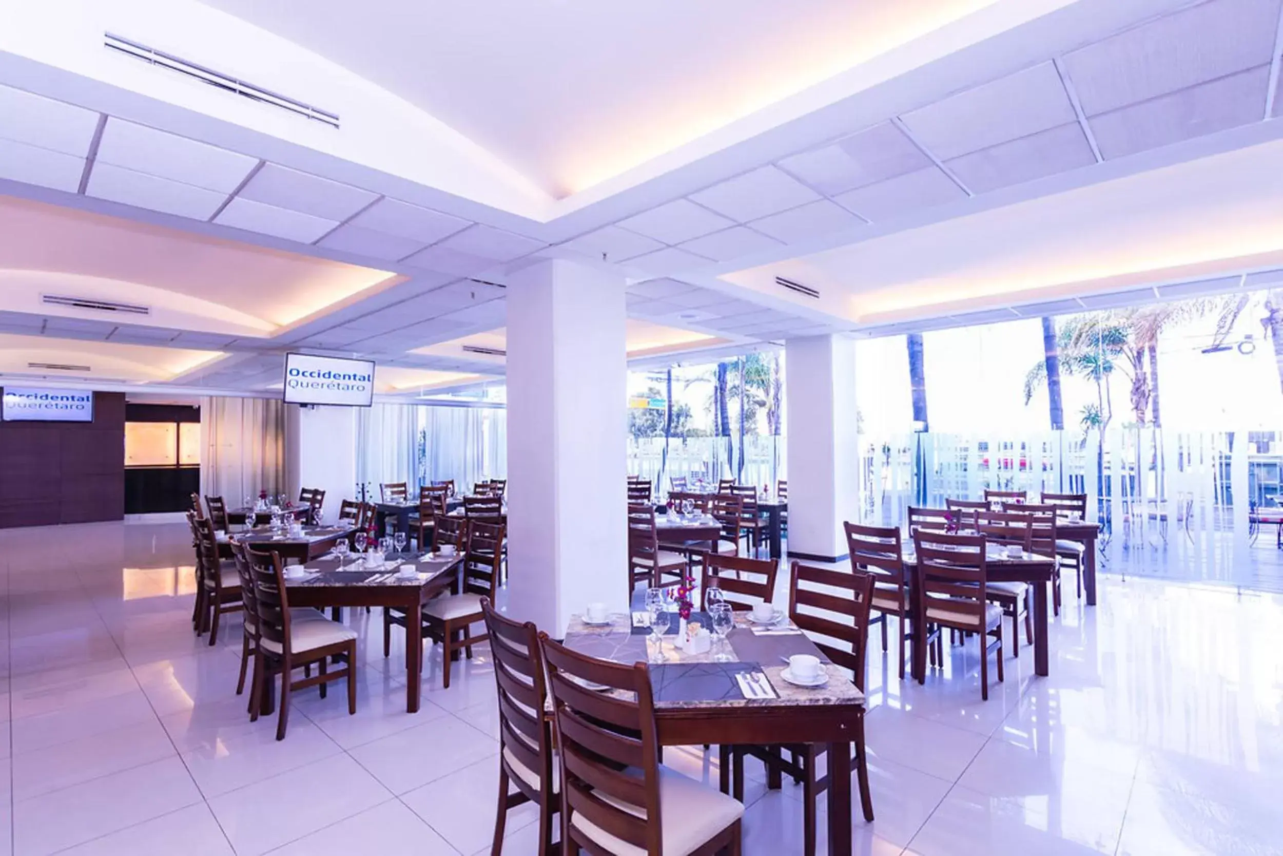 Restaurant/places to eat in Crown Victoria Hotel Restaurant/places to eat in Crown Victoria Hotel