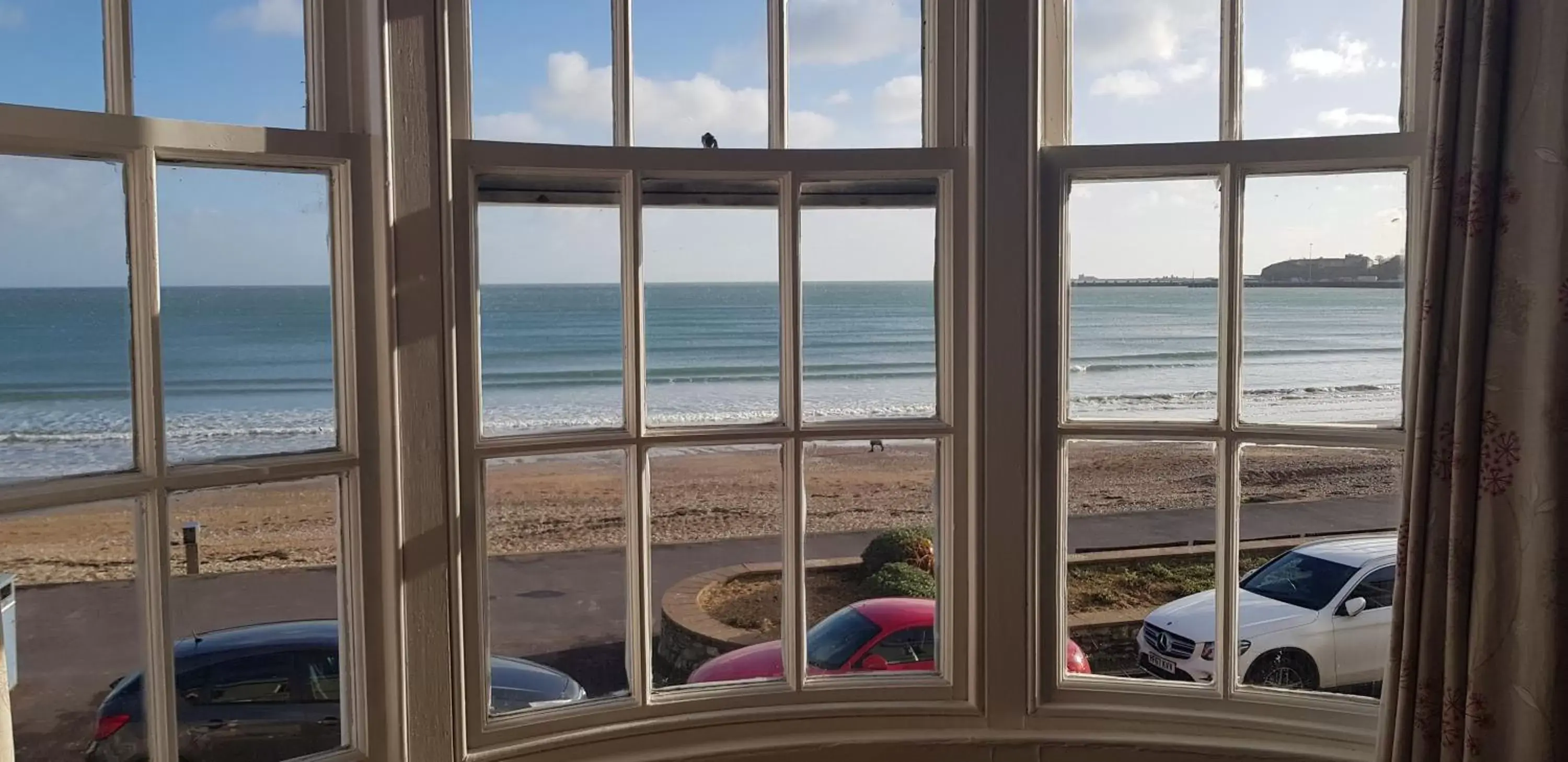 Sea view in Lyndale Guest House