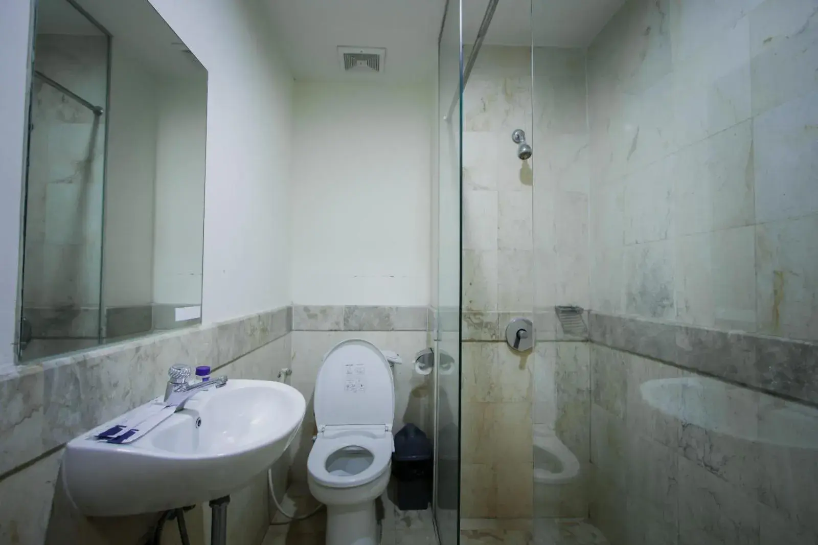 Bathroom in Serela Riau by KAGUM Hotels