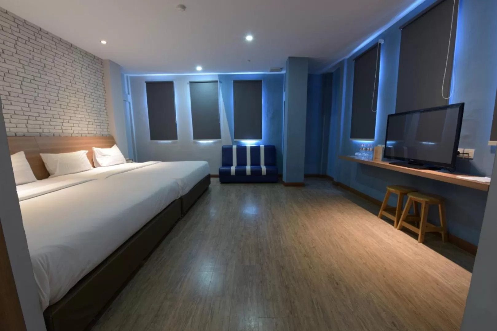 Bedroom, Bed in Kama Hotel