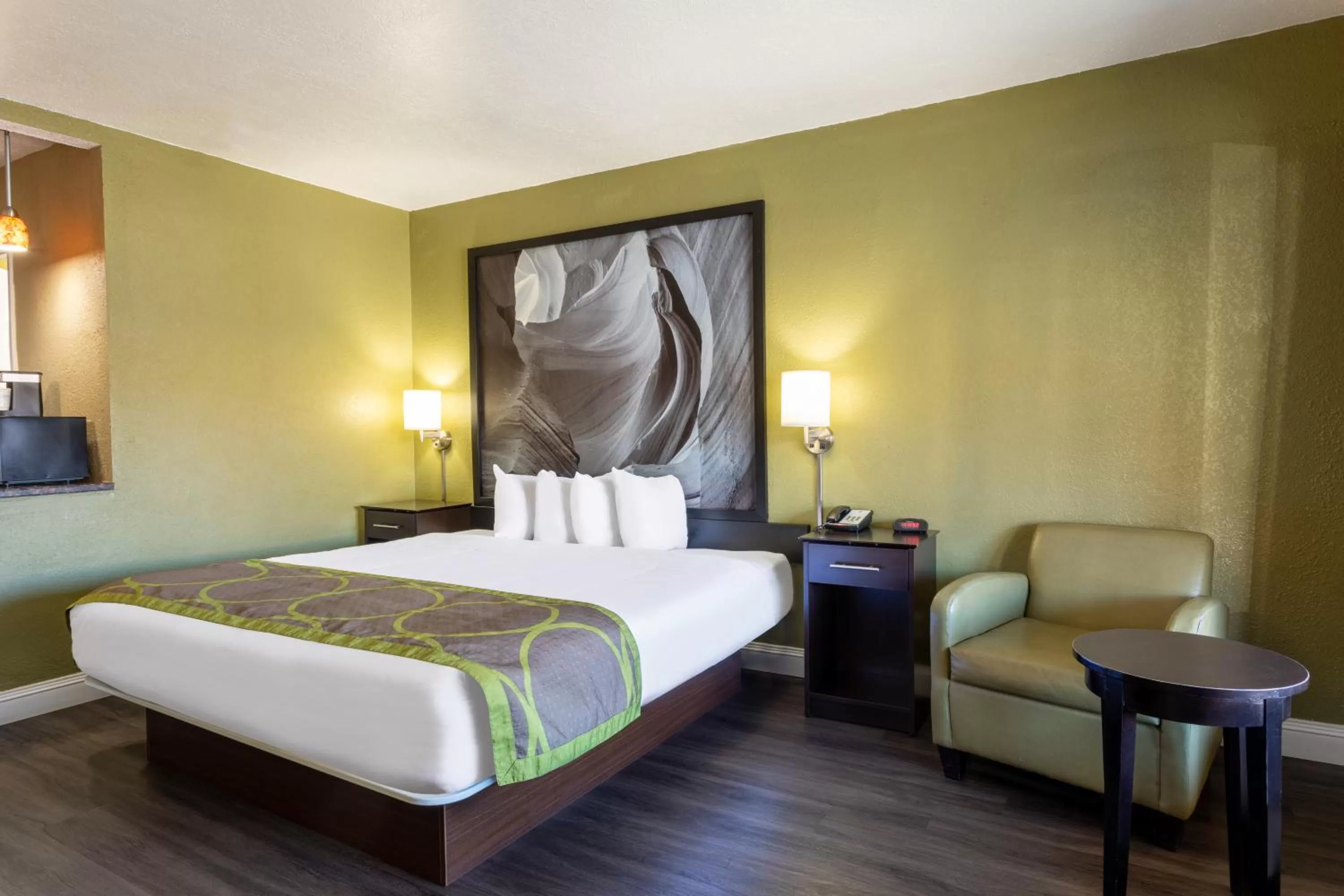 Photo of the whole room, Bed in Super 8 by Wyndham NAU/Downtown Conference Center