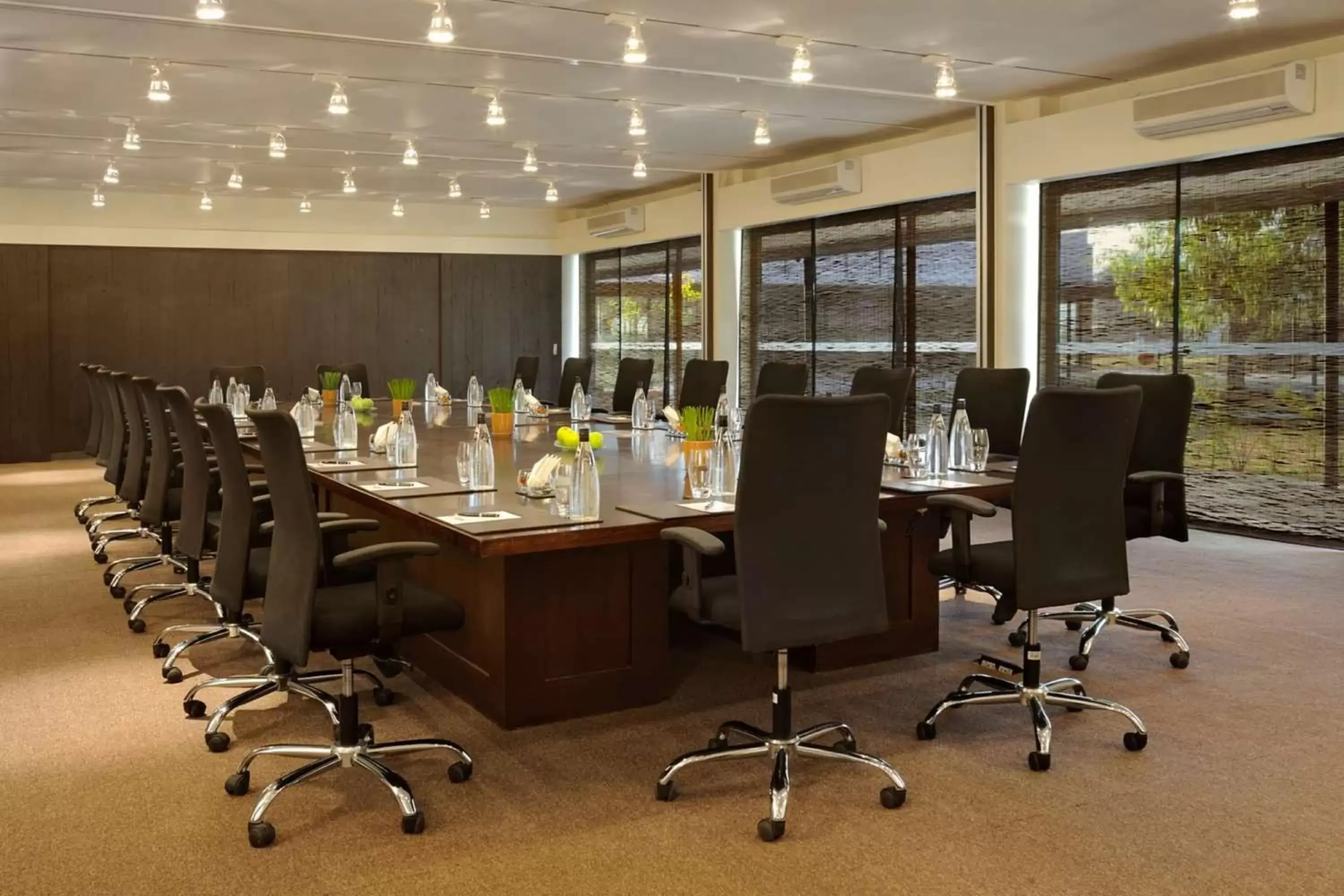 Meeting/conference room in Hilton Shillim Estate Retreat and Spa