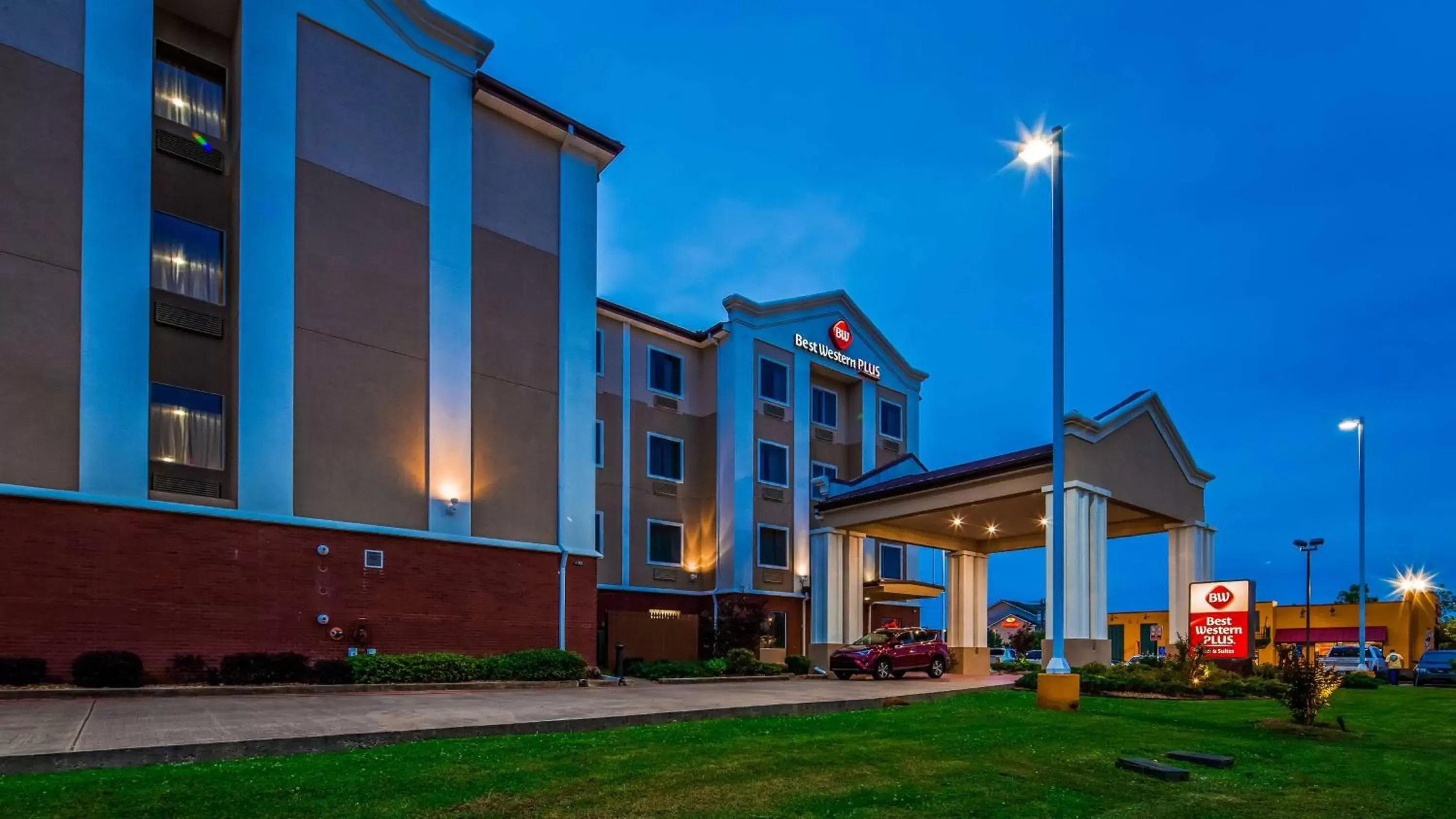 Property Building in Best Western Plus Flowood Inn & Suites