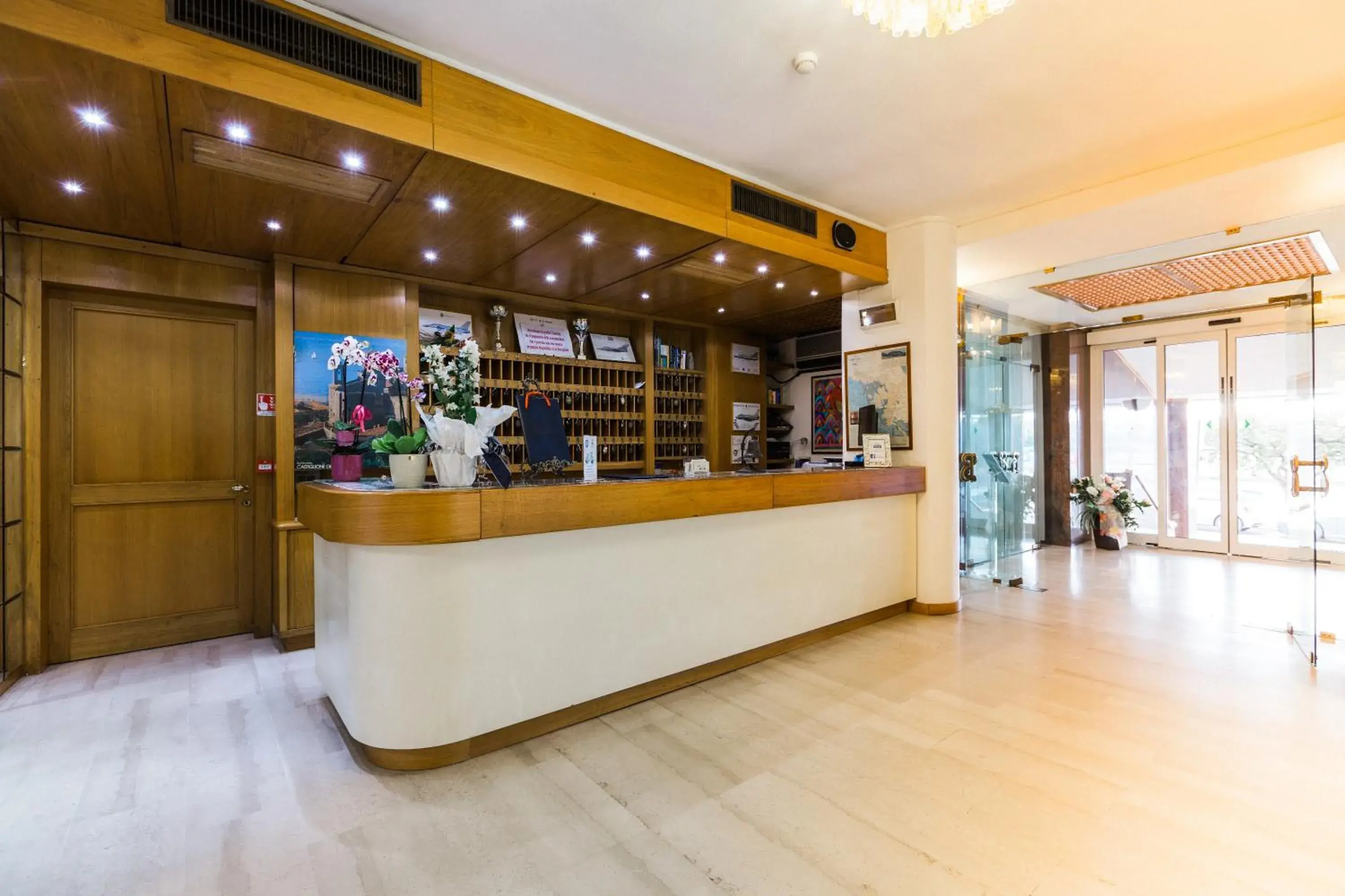 Lobby or reception in Hotel L'Approdo Lobby or reception in Hotel L'Approdo