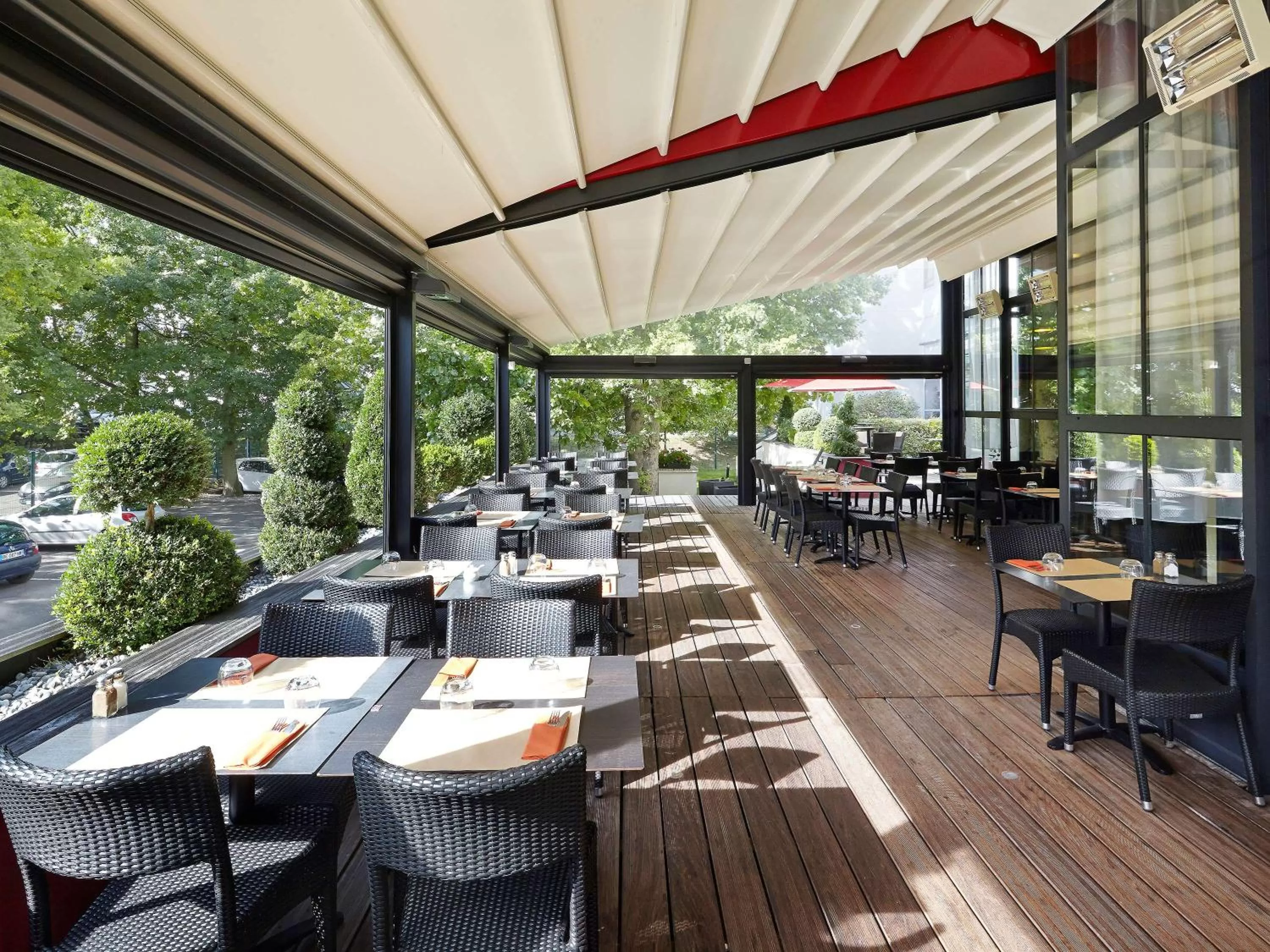 Restaurant/places to eat in ibis Marne La Vallee Champs-sur-Marne