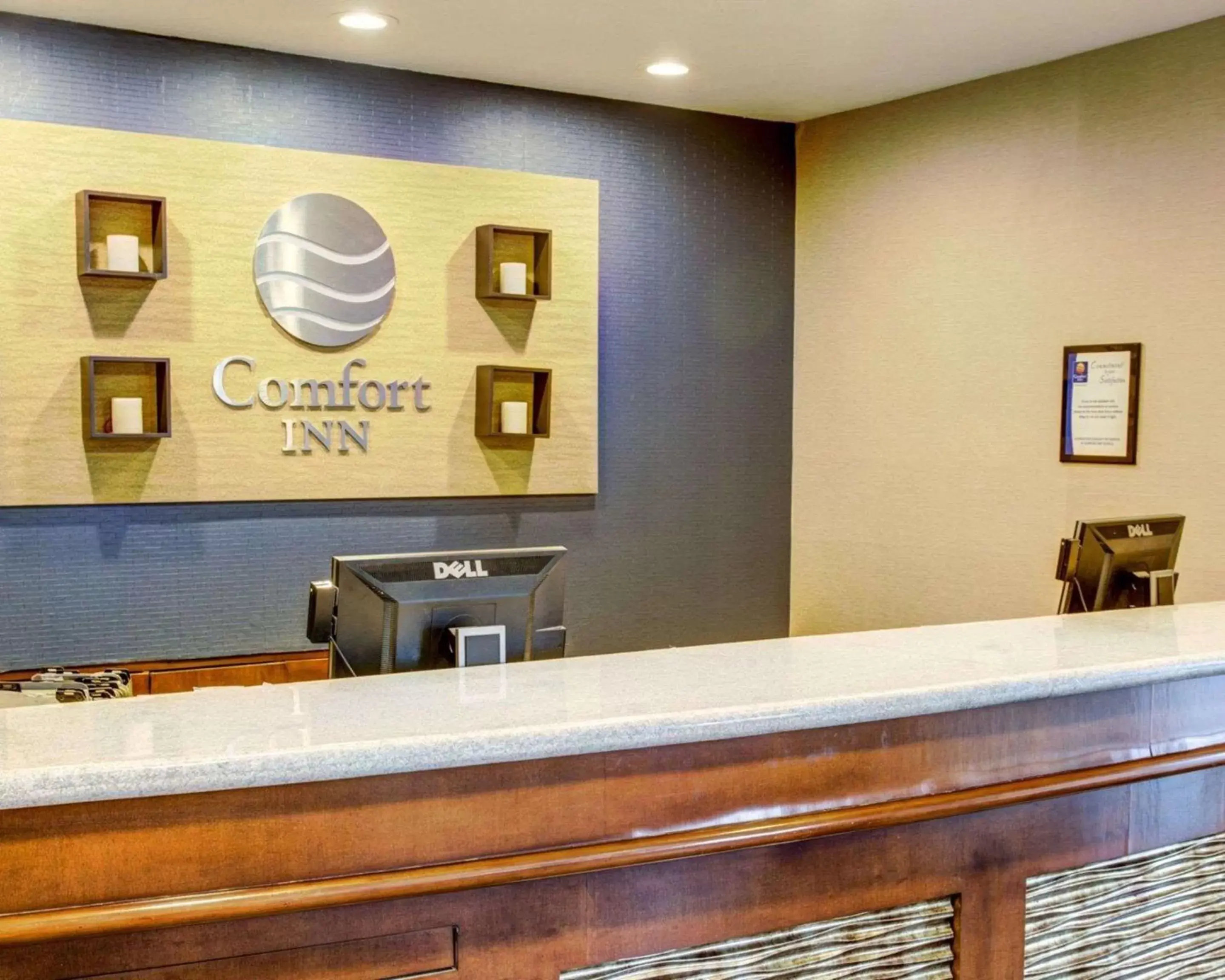 Lobby or reception, Lobby/Reception in Comfort Inn & Suites North Greenfield